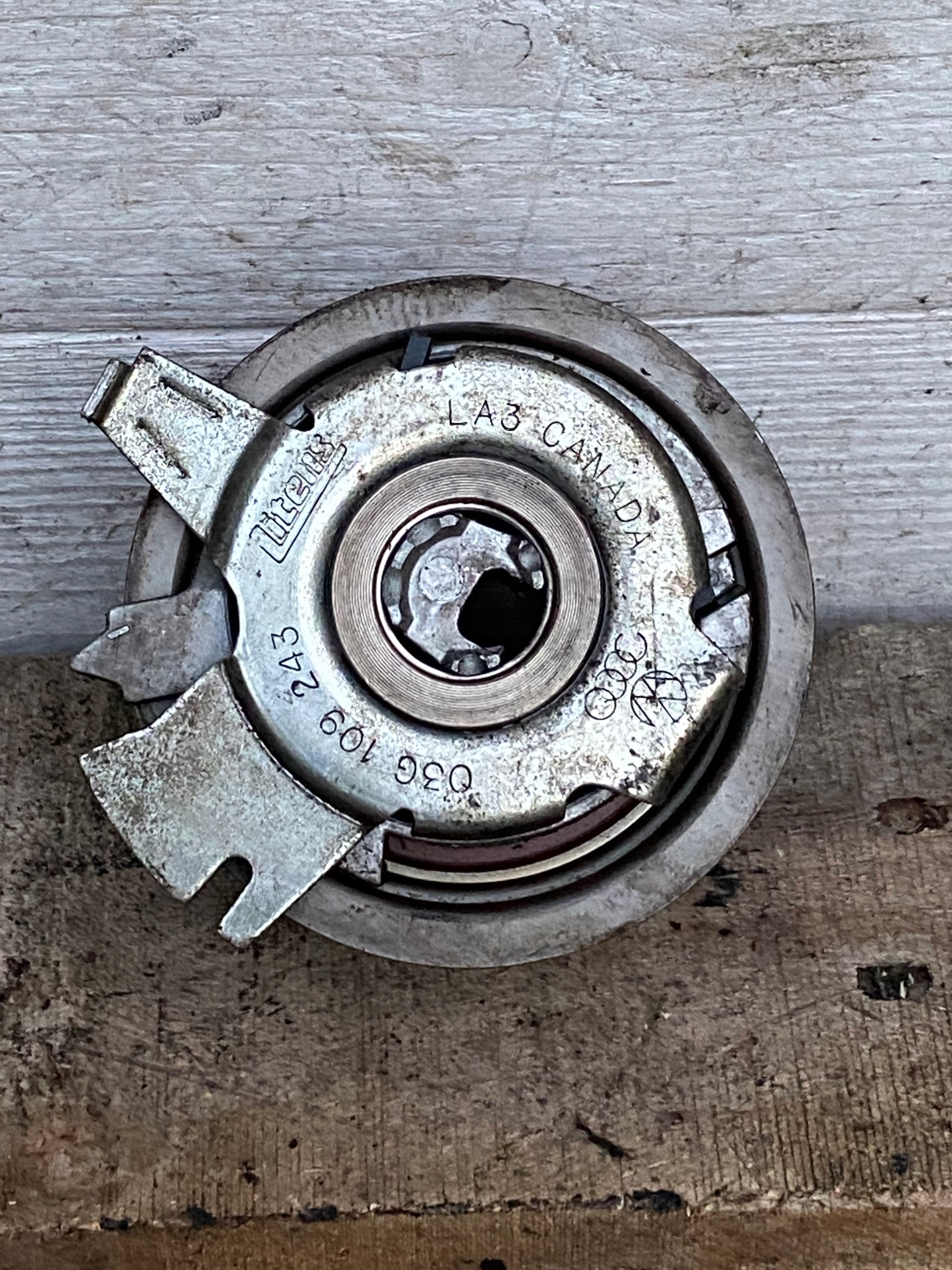 AUDI A6 C6 4F 2.0 TDI roll adjuster 03G109243