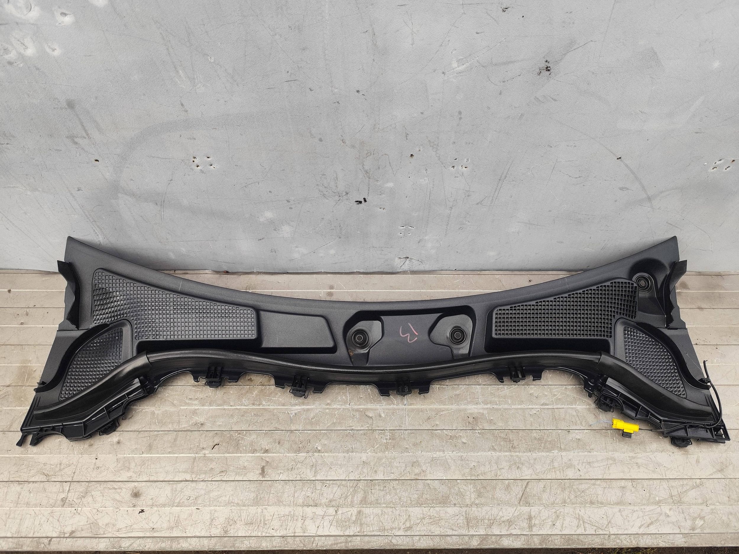 MERCEDES B-KLASA W247 torpedo A2478302800