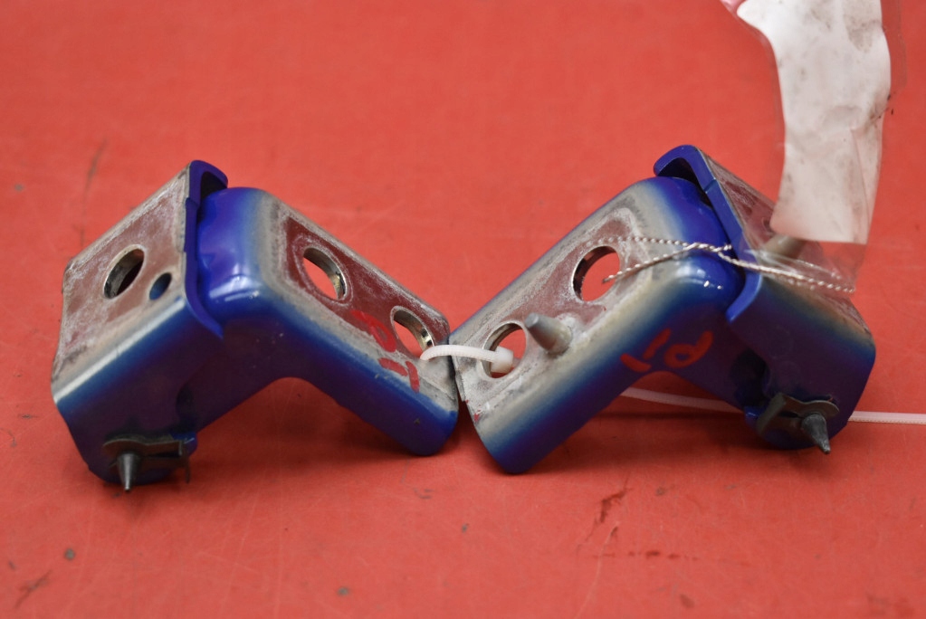 hinge hinges door right rear part OPEL MOKKA B 20
