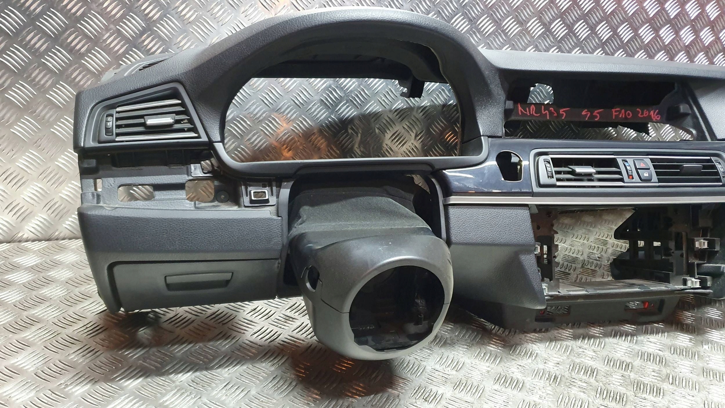 dashboard instrument panel cockpit airbag BMW F10 F11 10