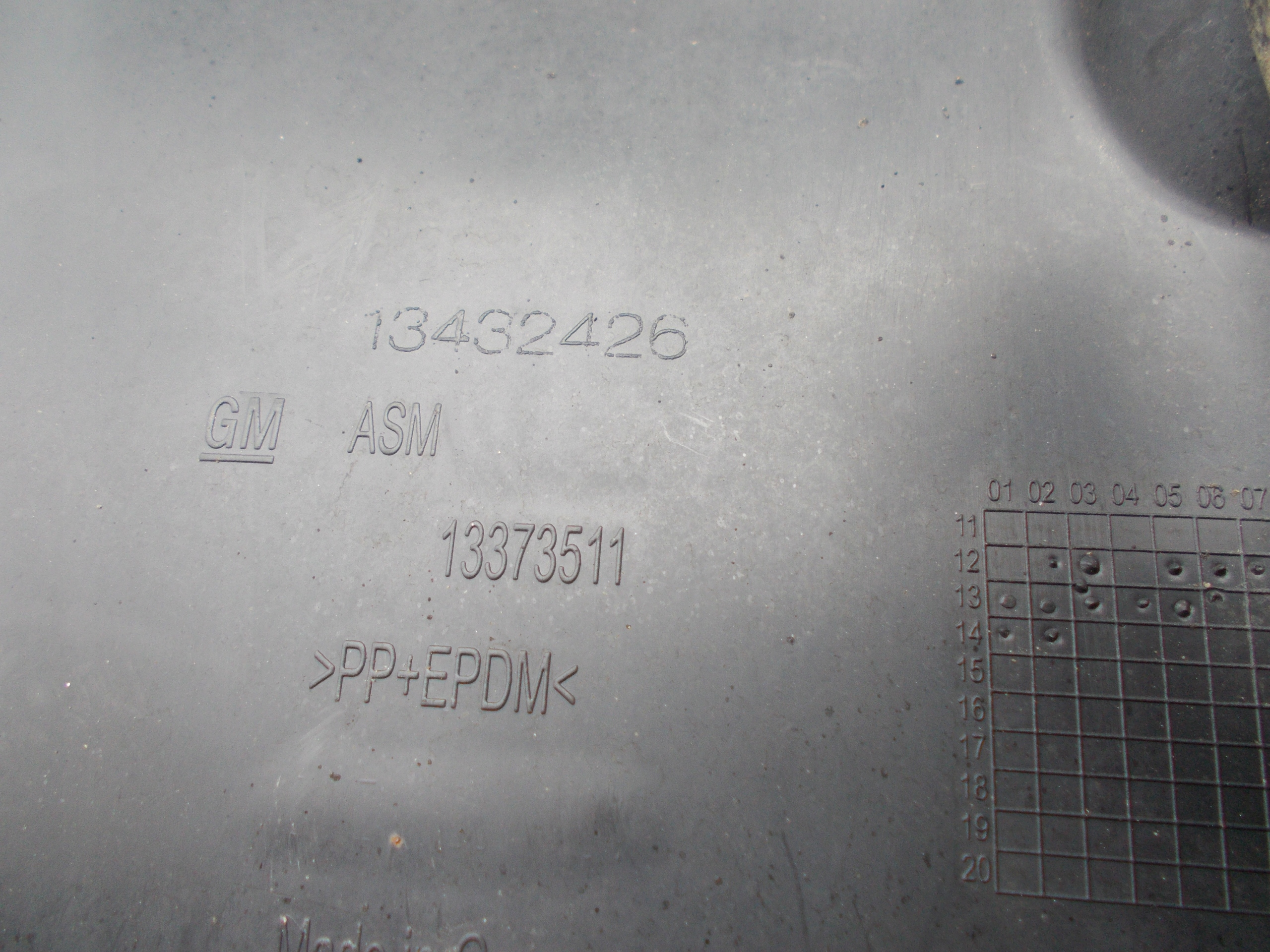 OPEL ASTRA J 1.7 CDTI 14R mudguard left front 13373507 13373511