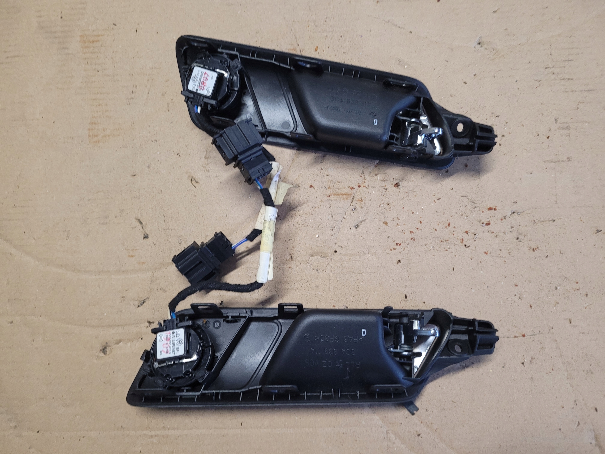 KLAMKA WEWNĘTRZNA PRAWA LEWA TYŁ VW PASSAT B6 KOMBI 3C0035411A