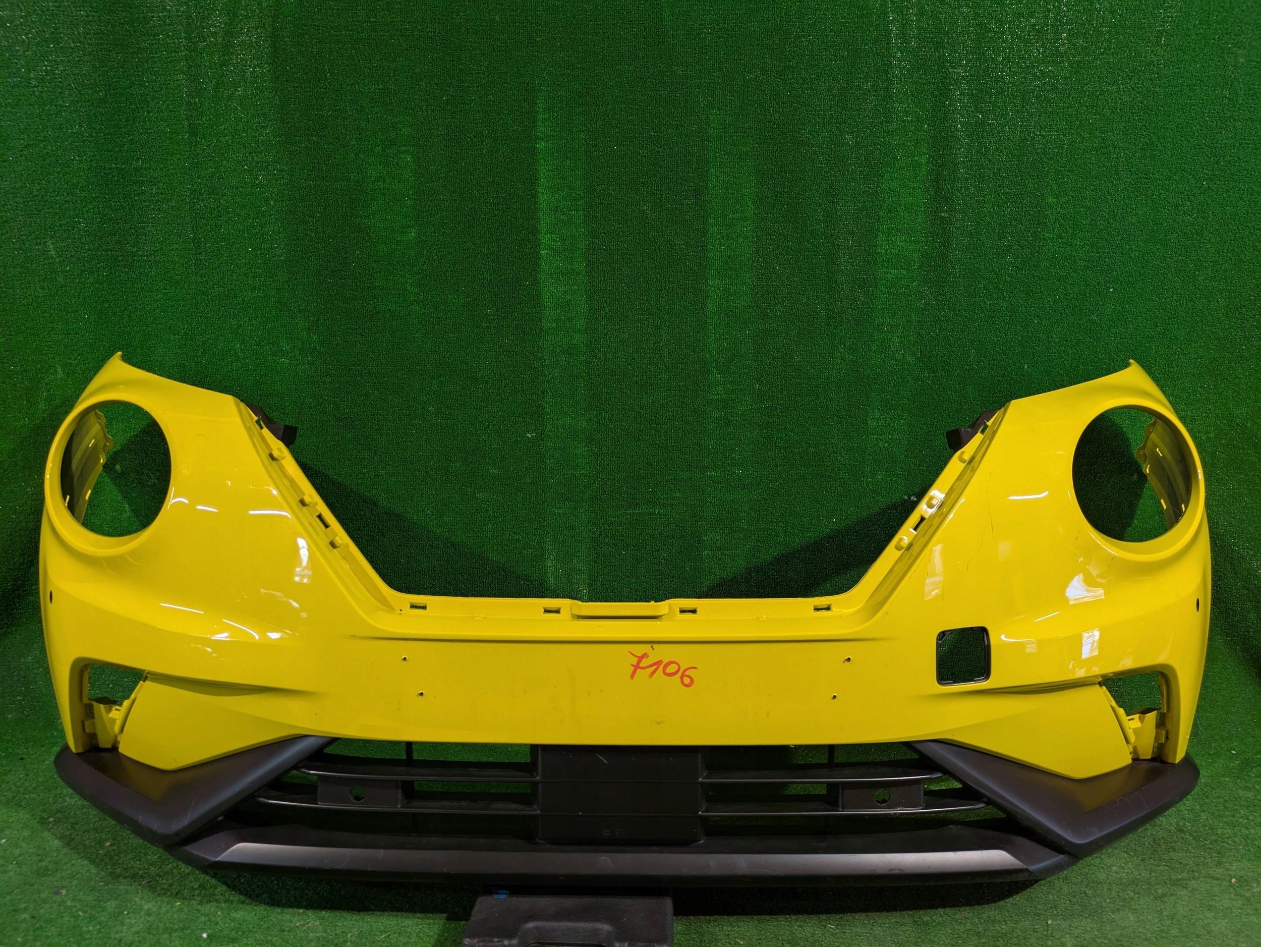 front bumper front NISSAN JUKE II F16 NR.7106