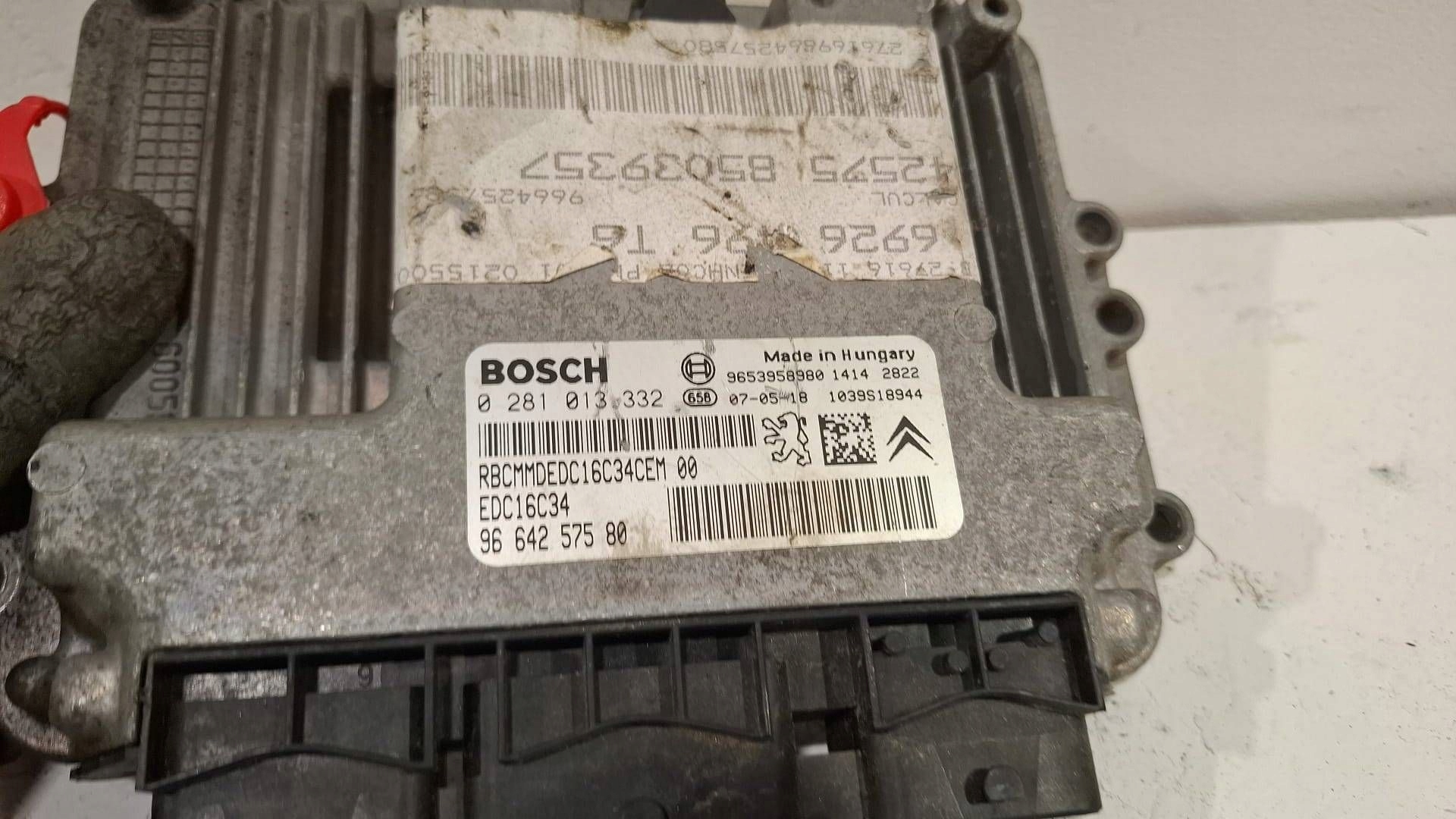 control unit of the engine computer 0281013332 Citroen Peugeot 1.6 HDI