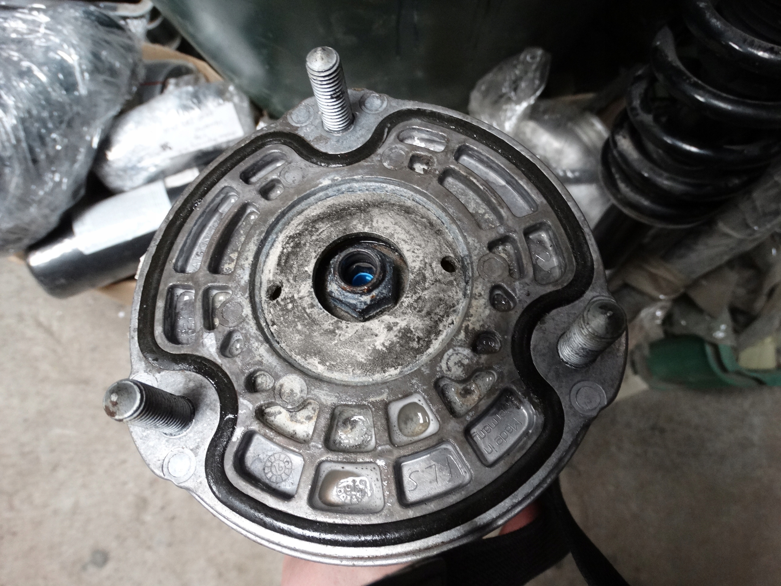 shock absorber front right EDC MERCEDES SL R231 1