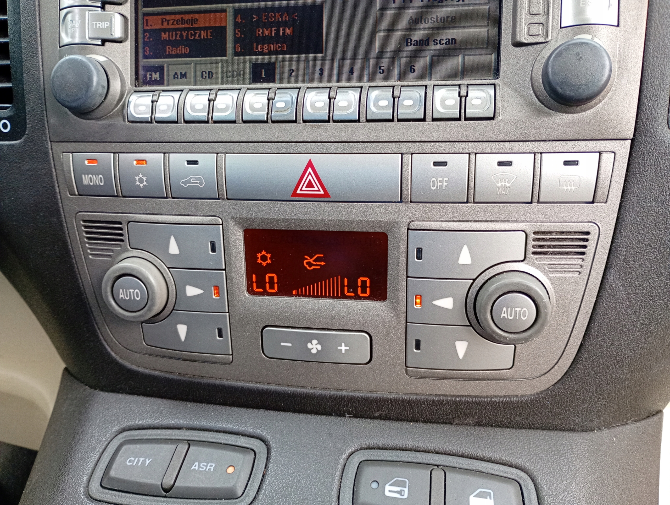 Lancia Musa 03-11 REGULACJA PANEL Controllo OGRZEWANIA BOCCHETTE