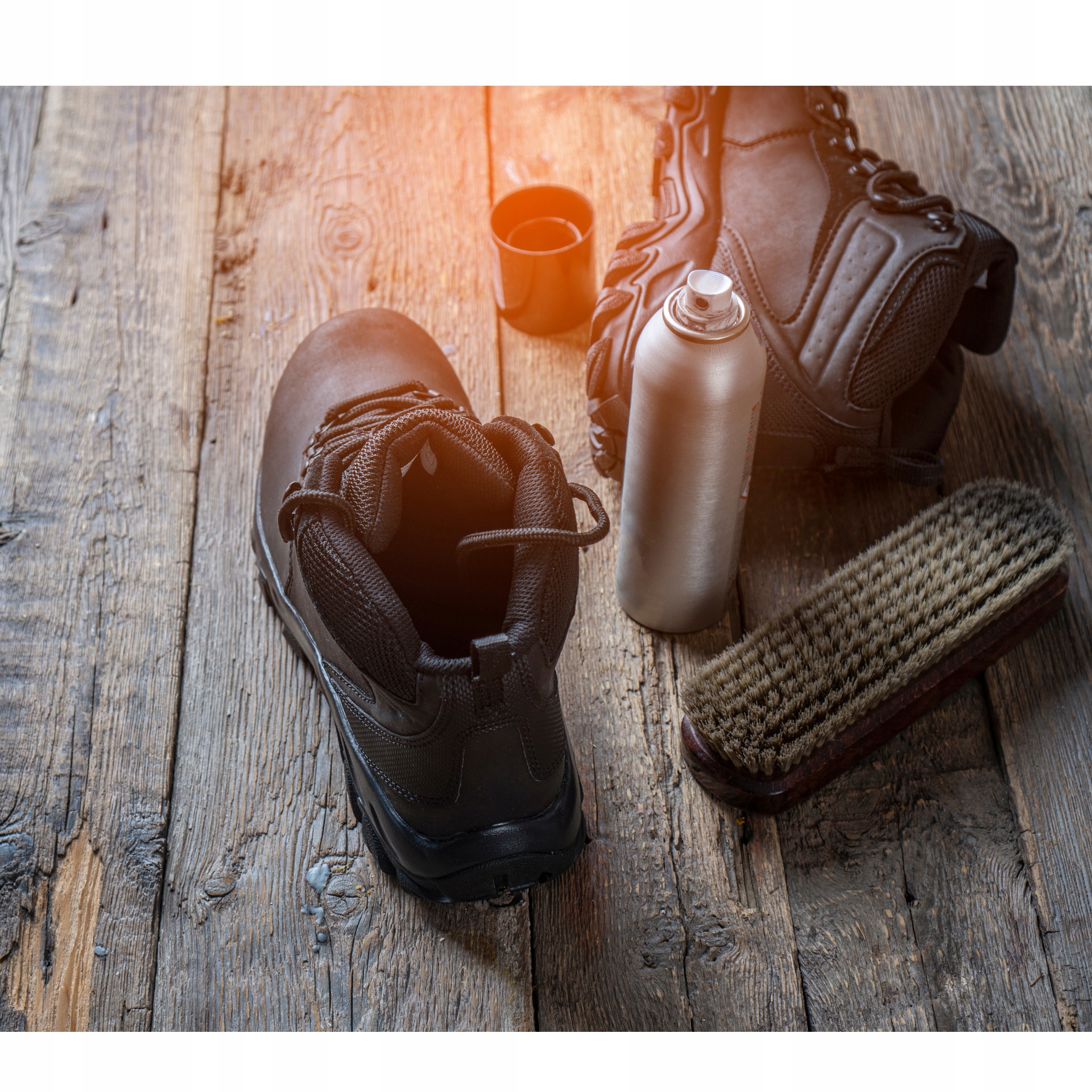 CIEMNO BRĄZOWA PASTA DO BUTÓW Z WOSKIEM SZCZOTKA DO NAKŁADANIA KREMU BRĄZ EAN (GTIN) 5904844229038