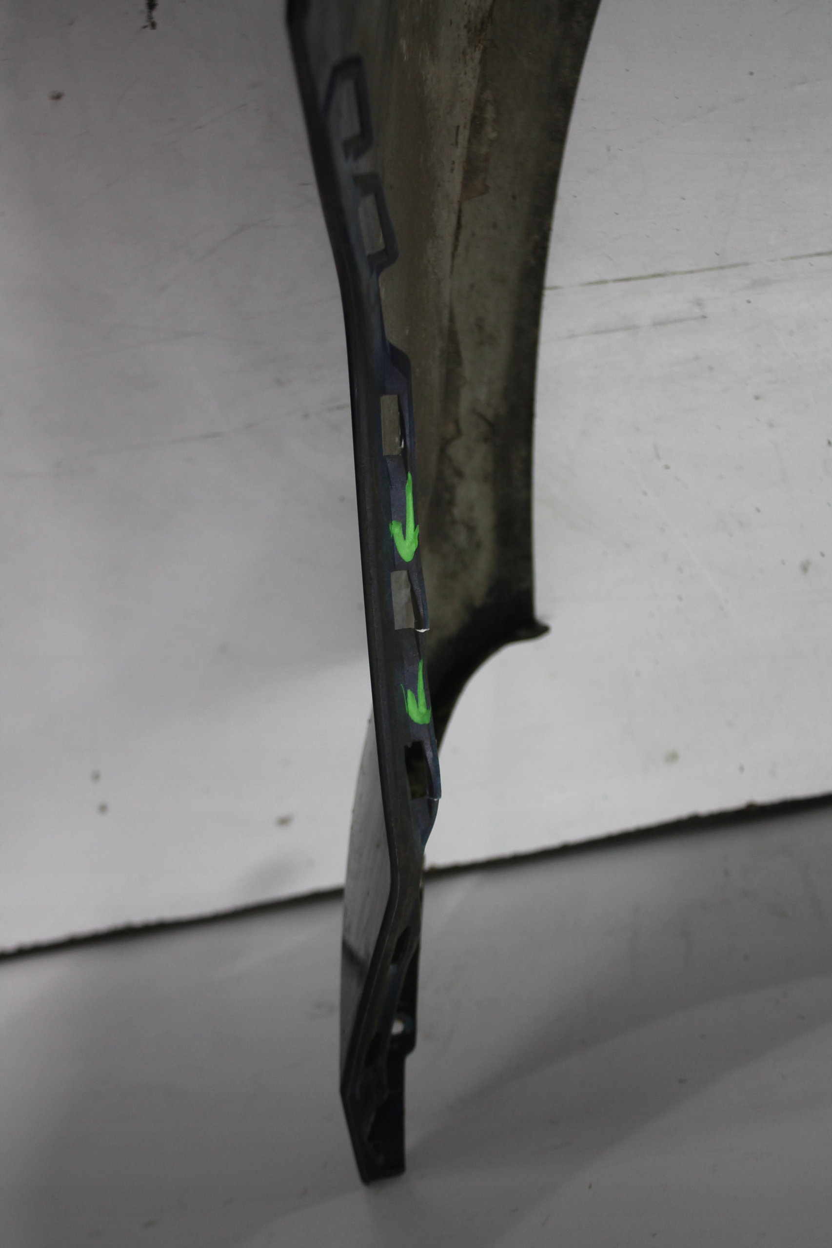 STOSSSTANGE HECK HINTEN MONDEO MK4 LIFT HB DER RÄDER. E6 10-14