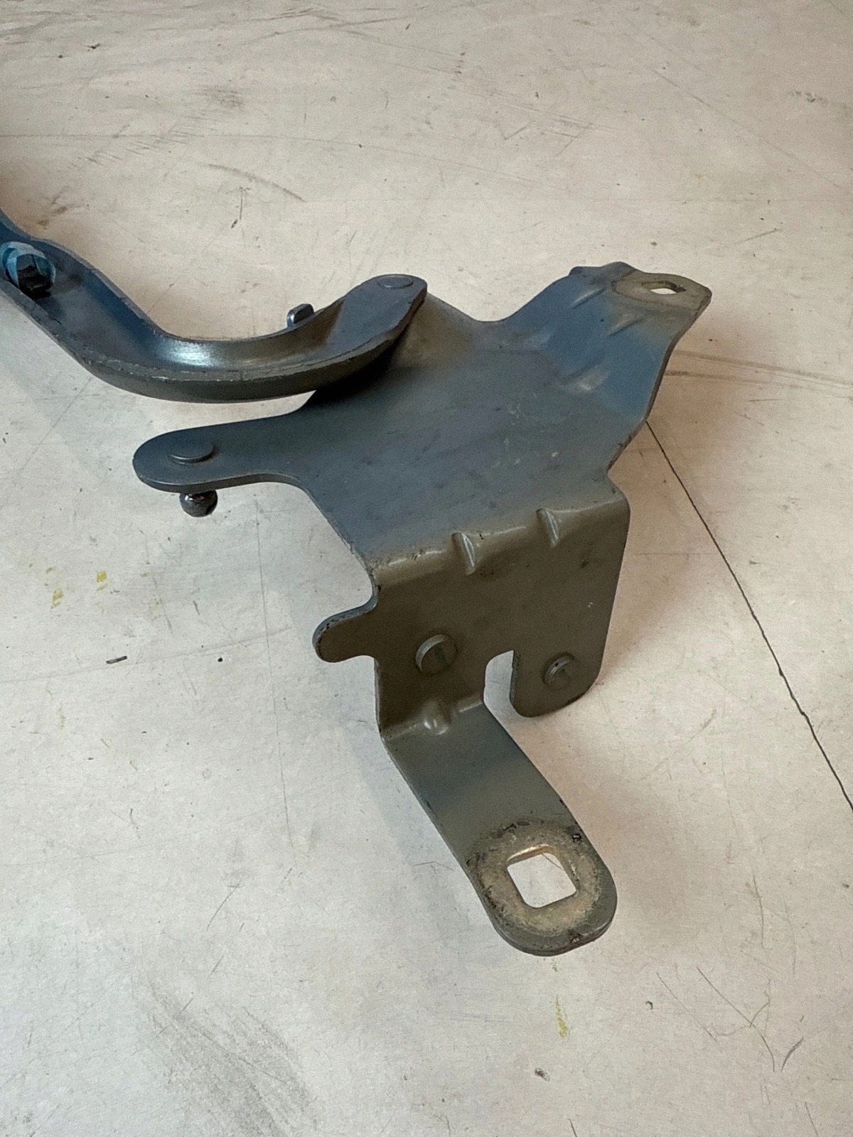 hinge bonnets front front right Renault Scenic III