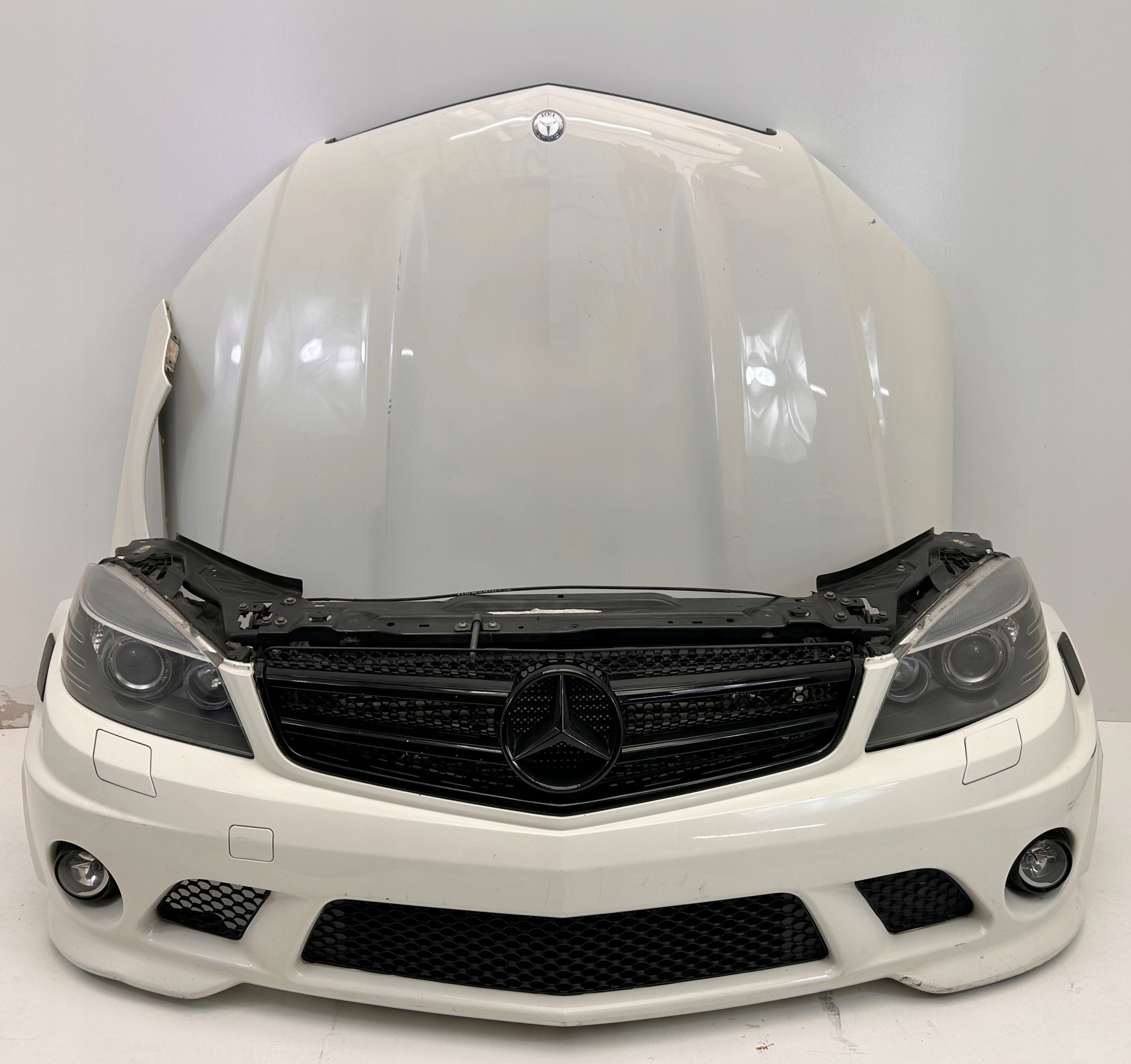 MERCEDES W204 C63 AMG ZDERZAK LAMPY CHŁODNICE PAS