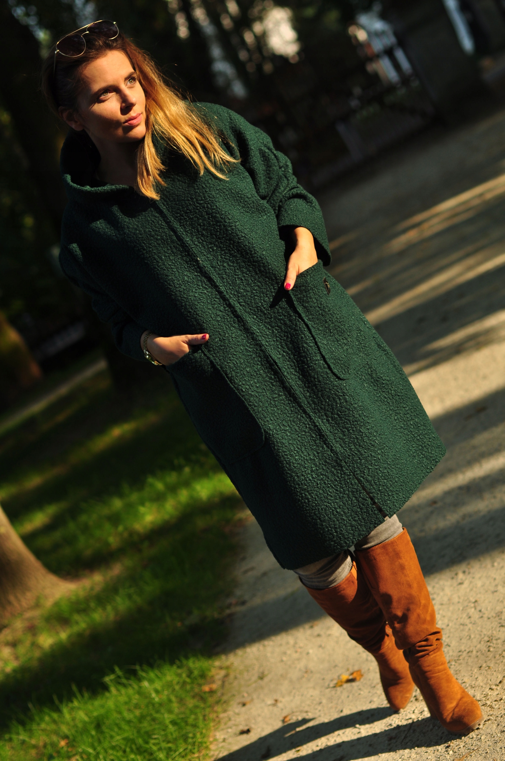 CIEPŁY PŁASZCZ BARANEK z kapturem NA SUWAK red Materiał dominujący poliester