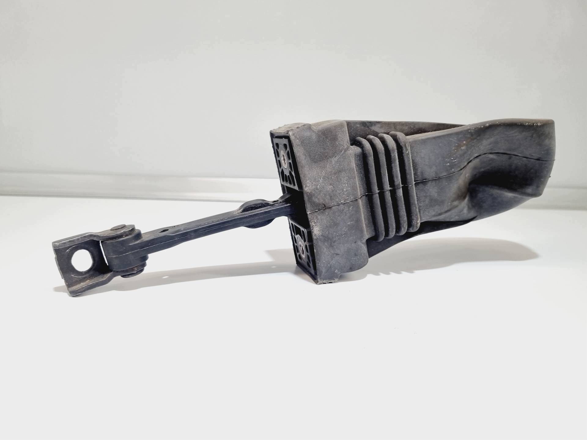 limiter door front Audi A5 8T 2008 8T0837249