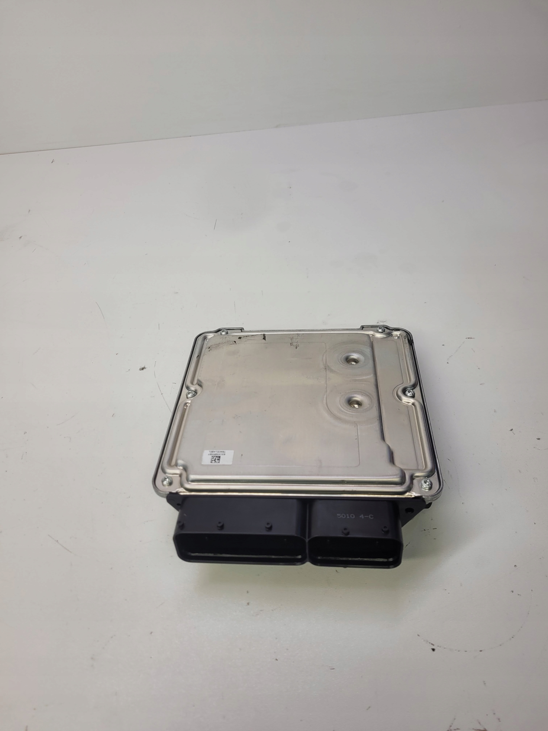 ordinateur unité de commande électronique uce moteur AUDI 2.0 TD 03L906019AS
