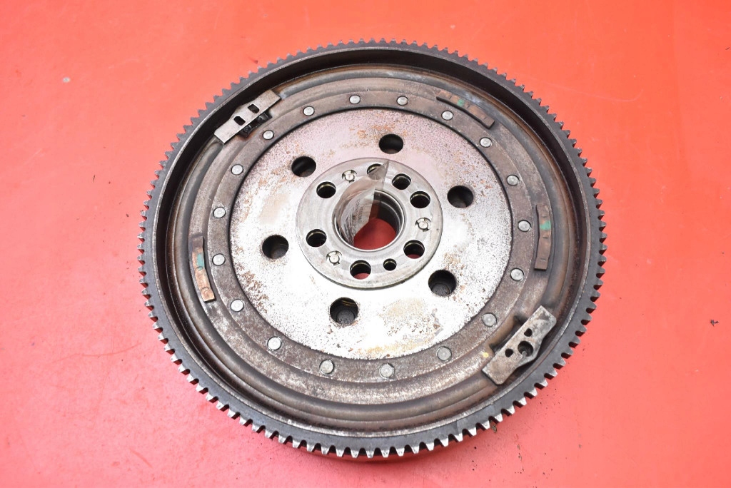 clutch flywheel DWUMASA 7541018 BMW E90 E91 2.0i 129 KM 04-10