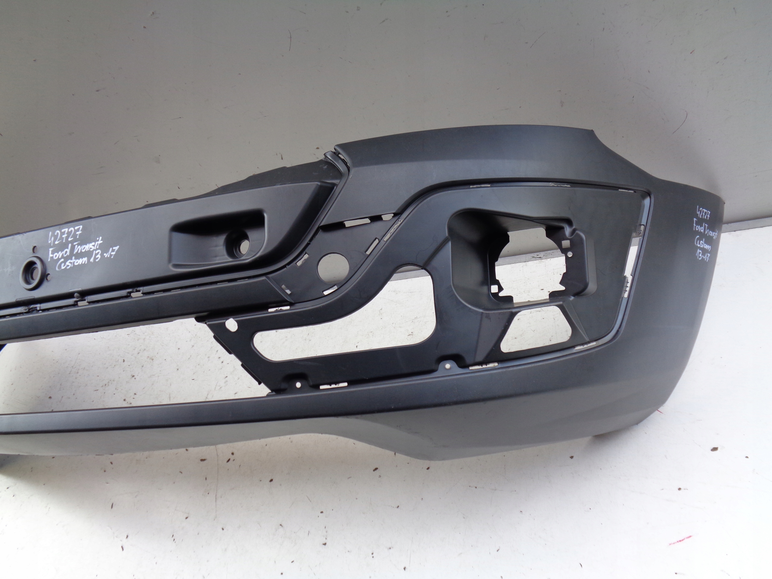 NO-WY-- front bumper FORD TRANSIT CUSTOM 13- NR 42727