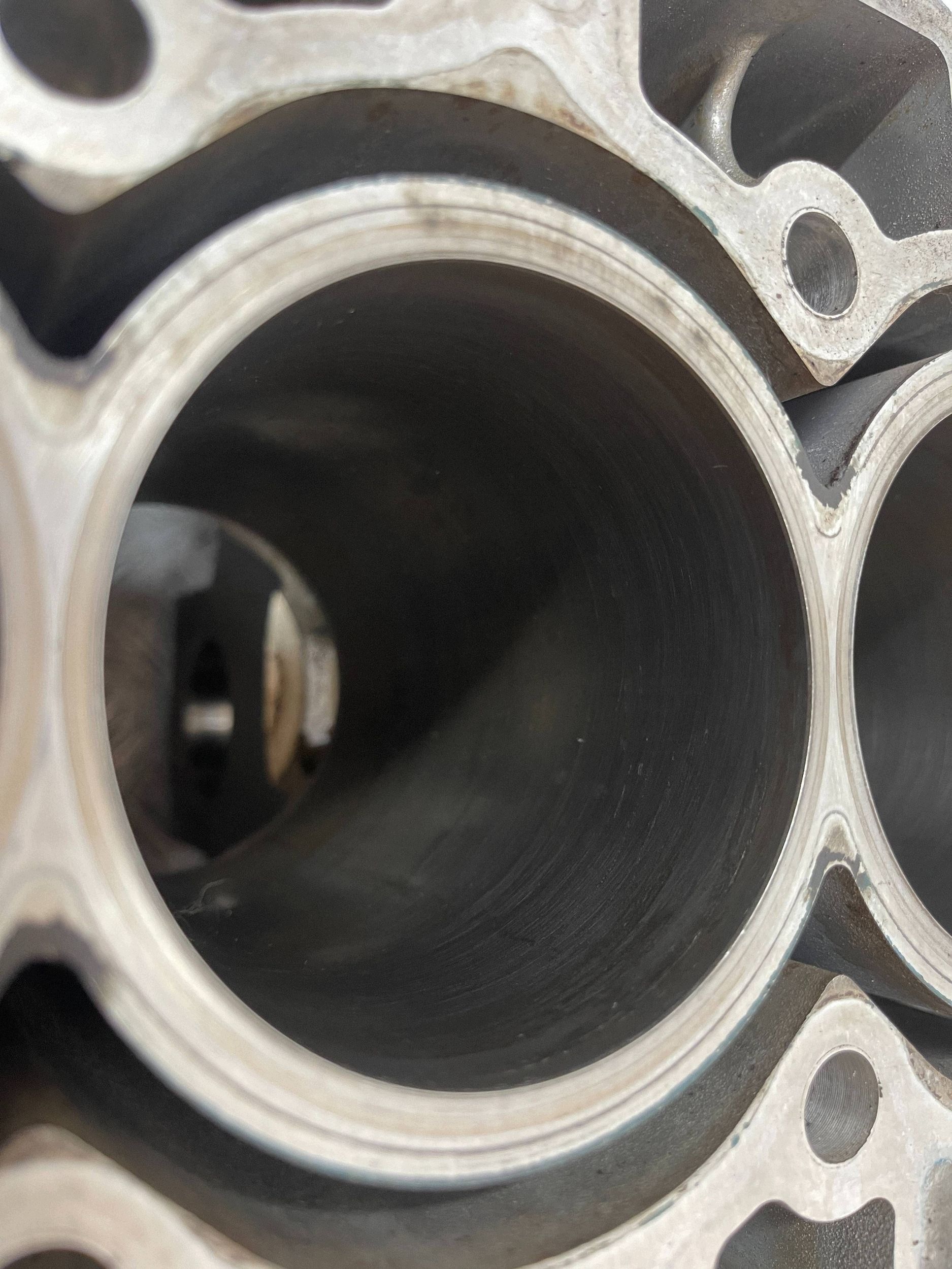 BLOK of the engine PEUGEOT CITROEN 1.2 PureTech HM01