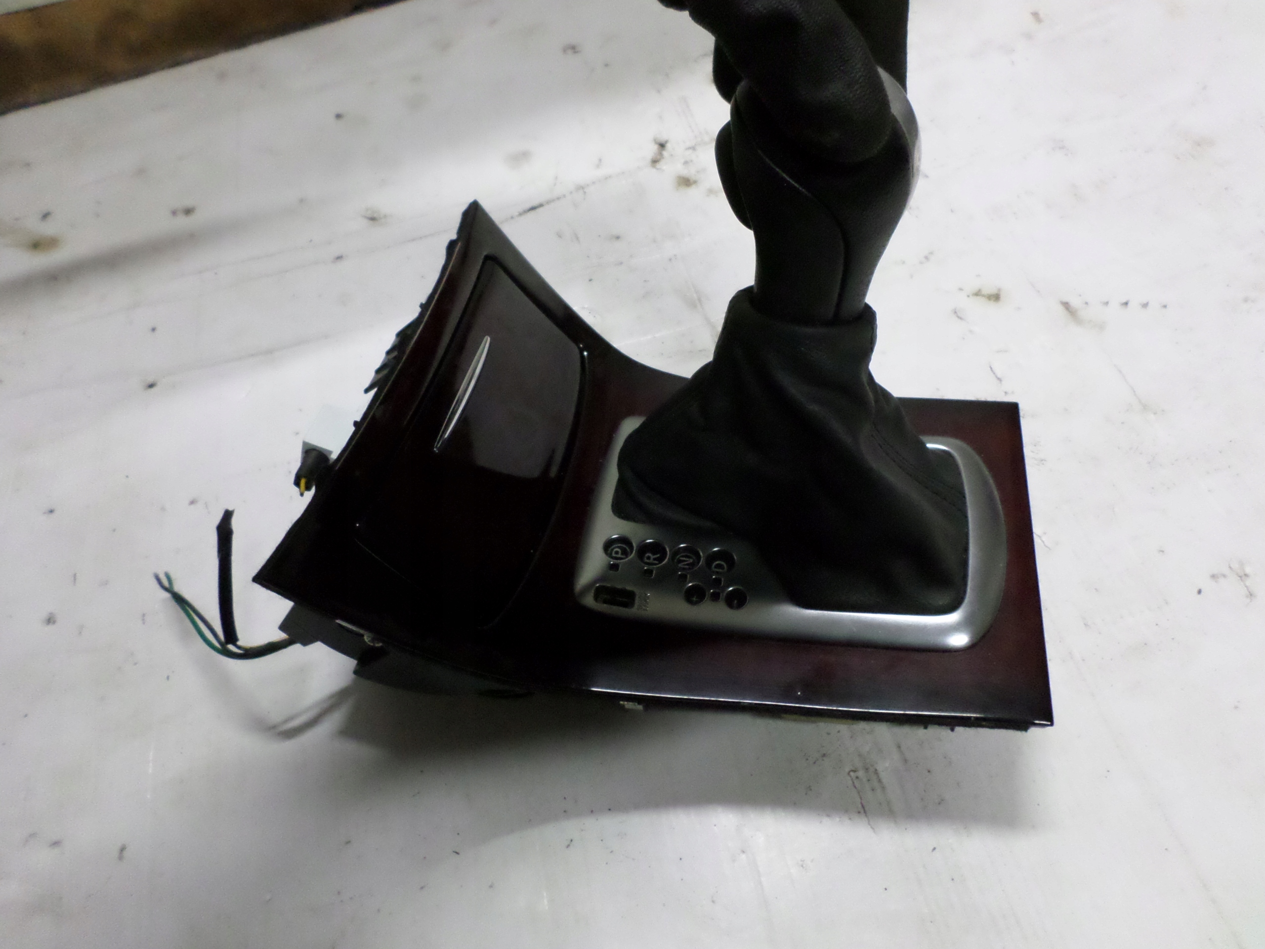 96941 1BA2B - РУЧКА РЫЧАГА ПЕРЕКЛЮЧЕНИЯ ПЕРЕДАЧ INFINITI EX35