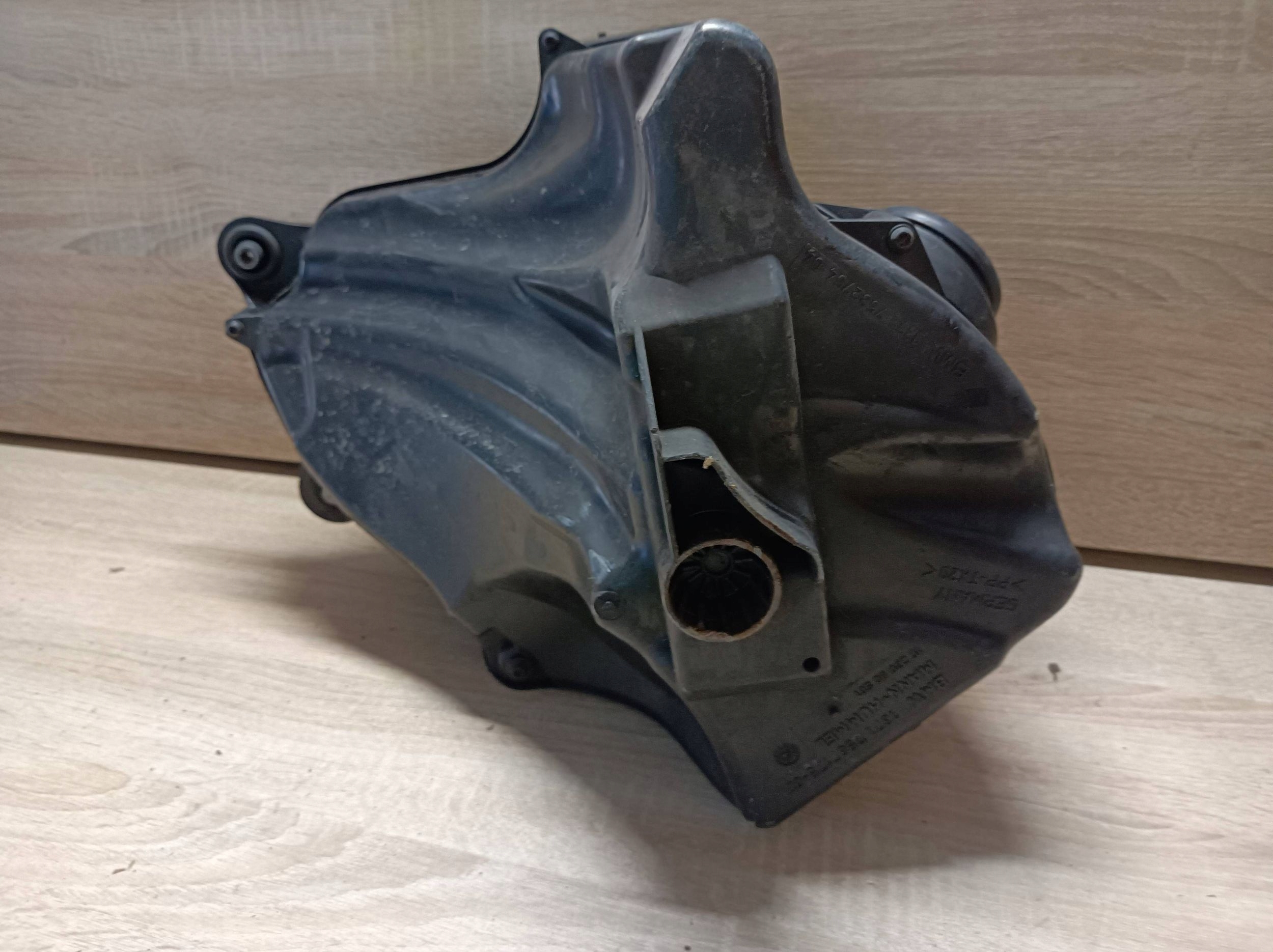 Gehäuse filter luft BMW 1 E81 E87 7567175