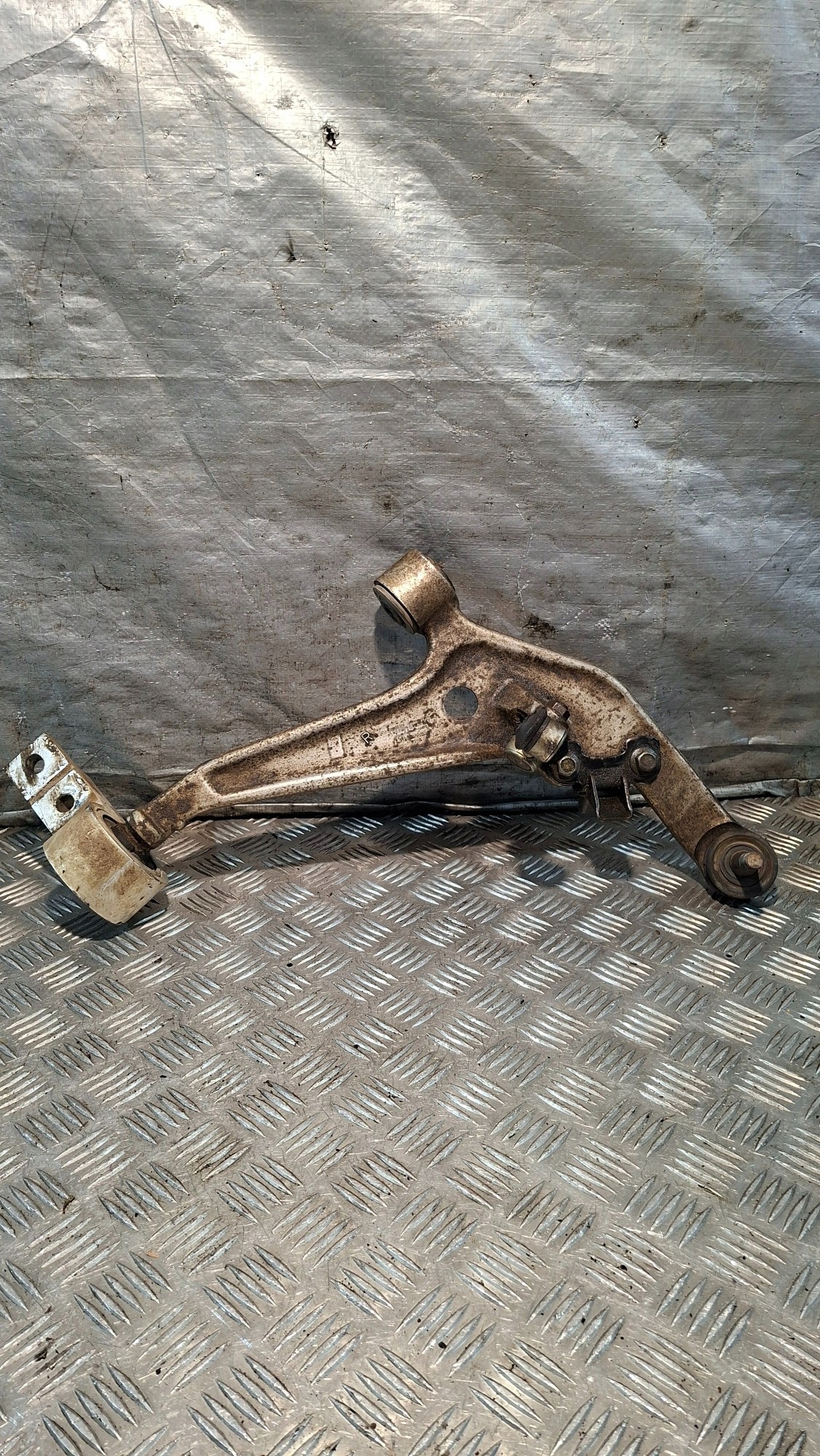 arm right front NISSAN X-TRAIL T30 2.0