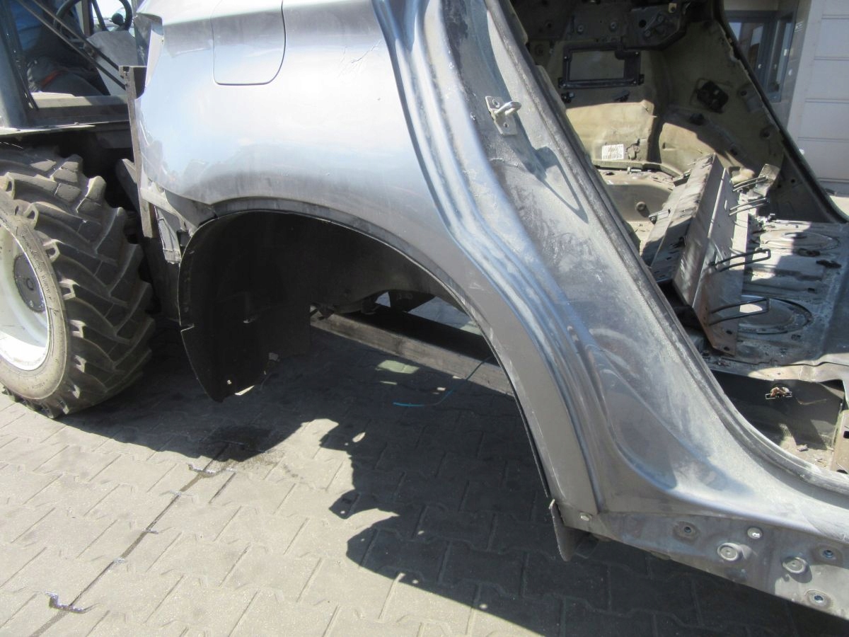 BMW X6 E71 2009 ремень зад Крылья комплект
