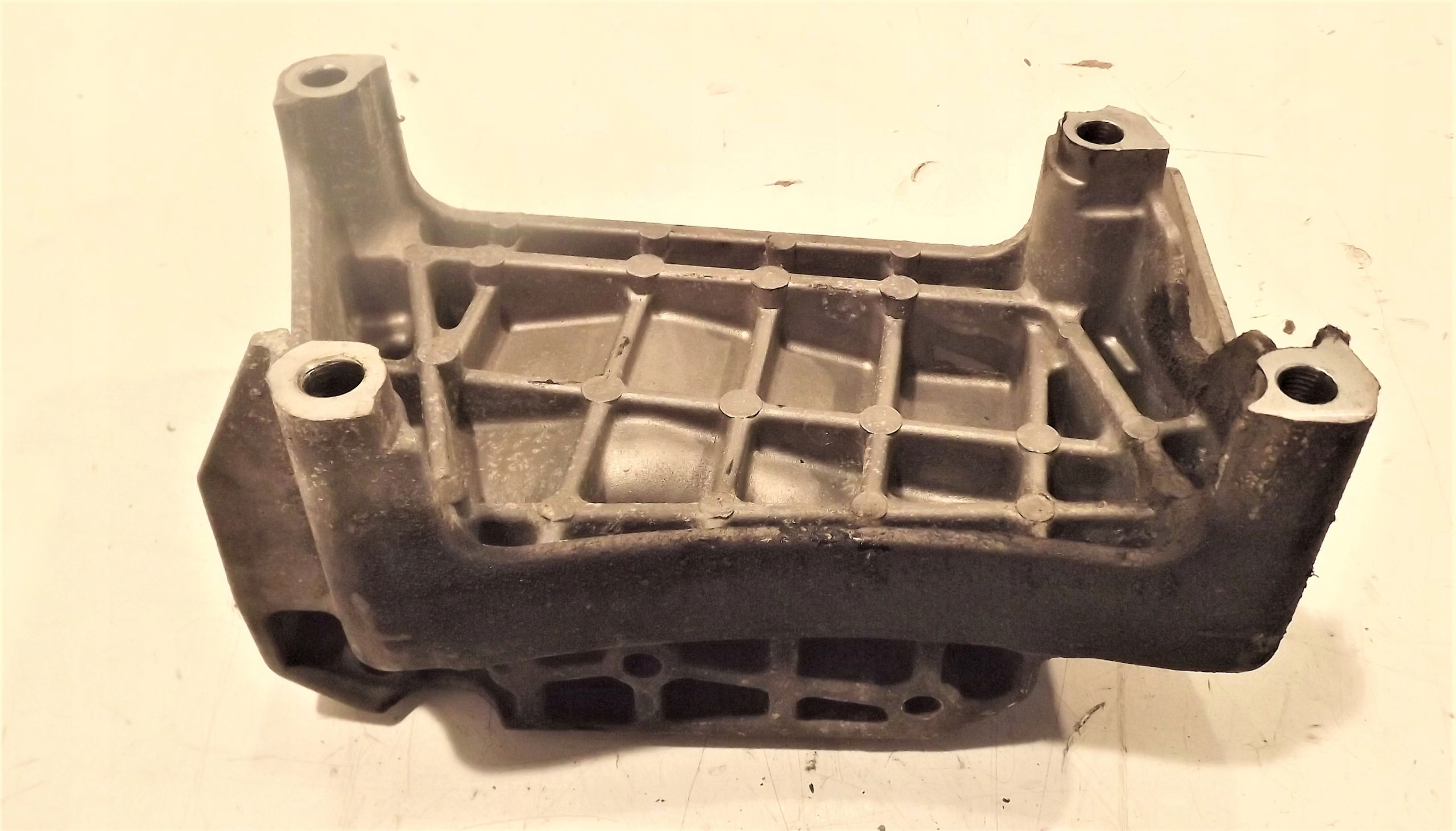 engine mount 55234187 SUZUKI SWIFT MK7 1.3 DDIS