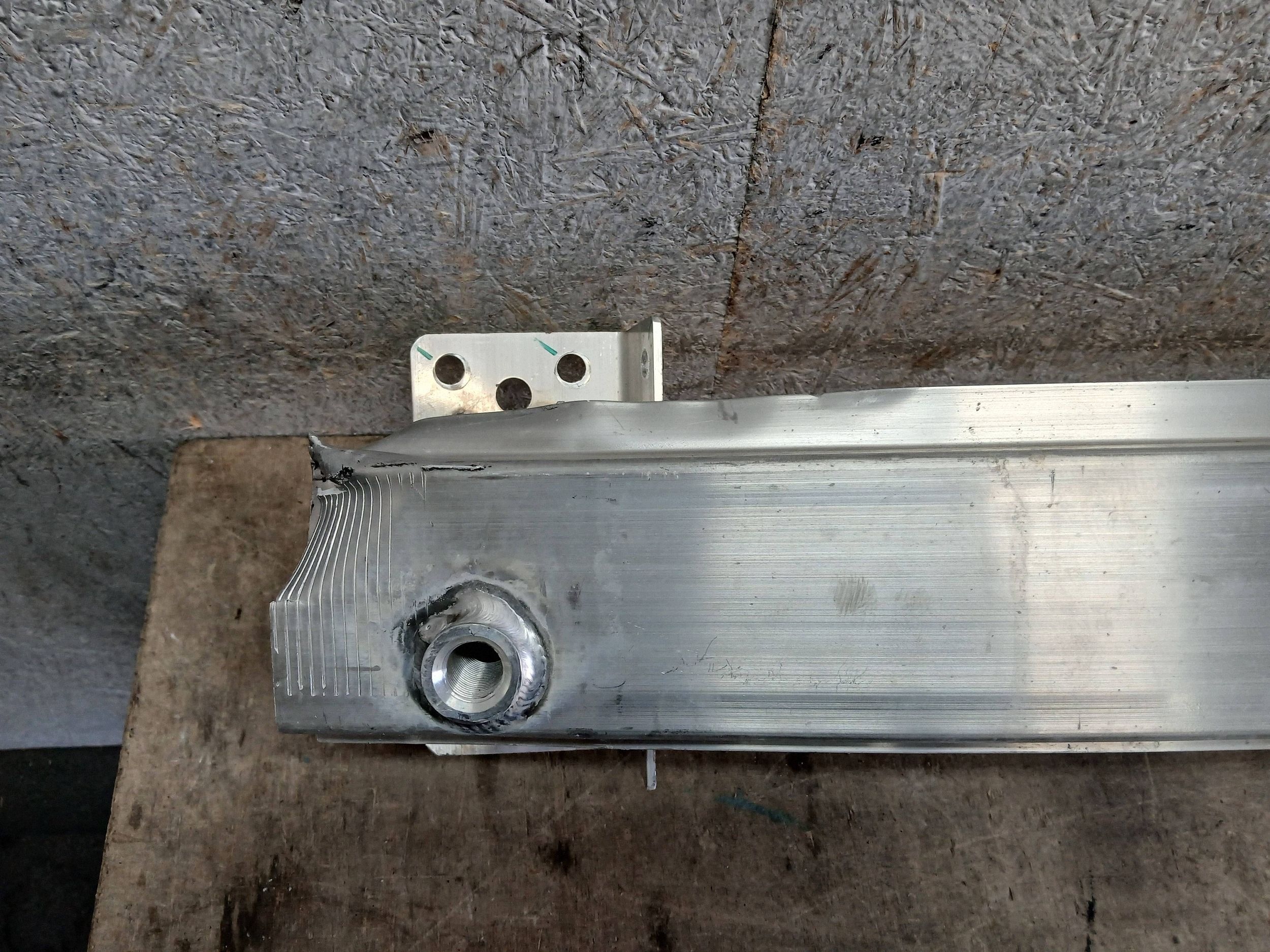 bumper support front LEAPMOTOR T03 T-03 T 03 6411000-TB01