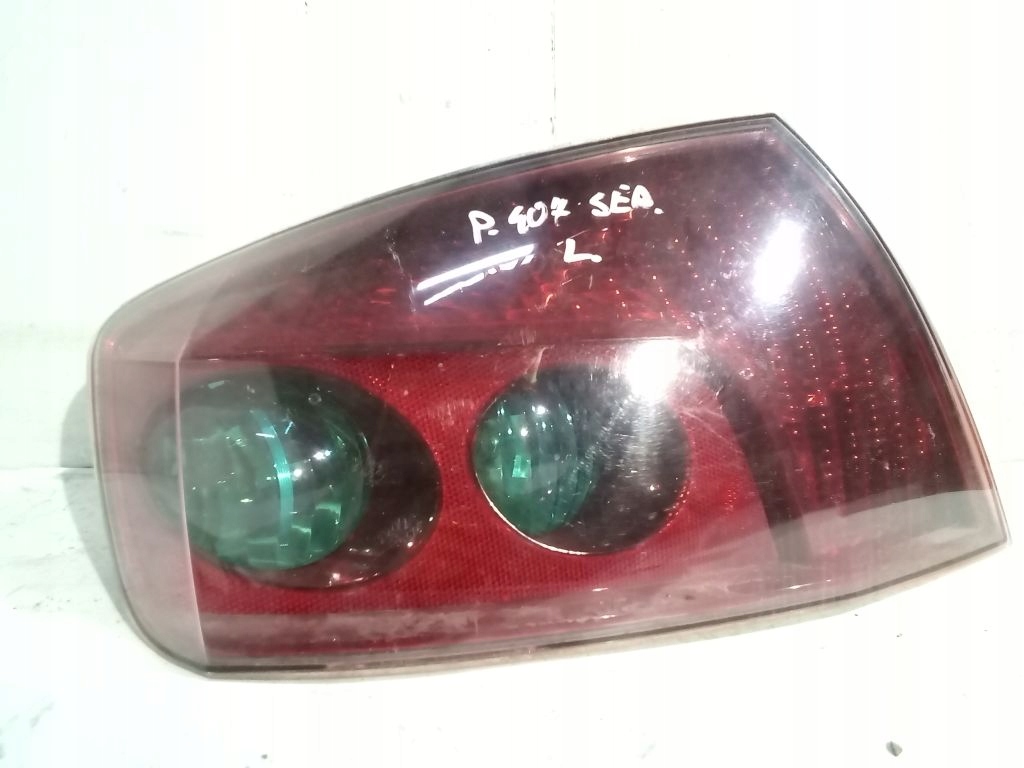 Peugeot 407 sedan light left rear part rear