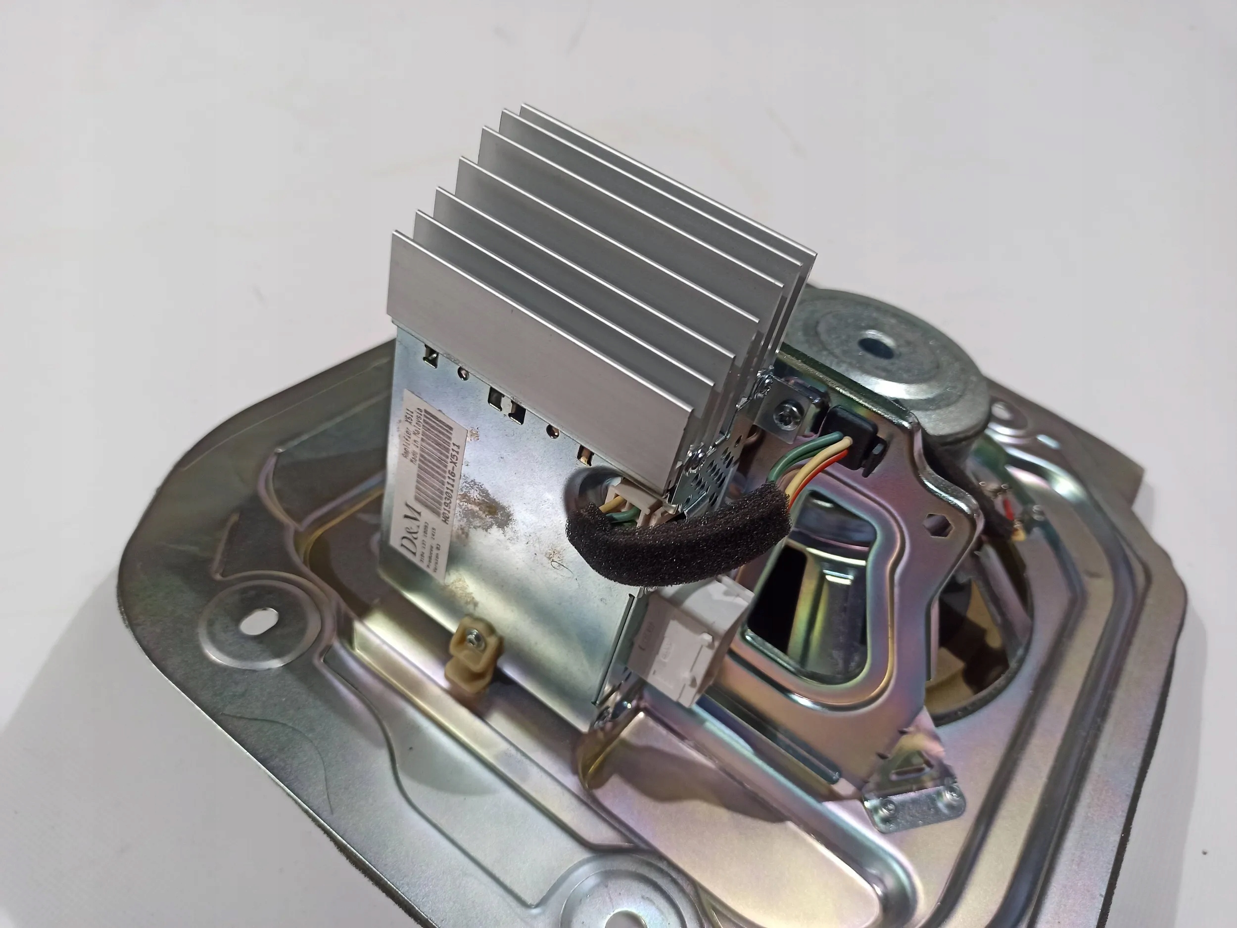 speaker subwoofer amplifier Chevrolet Camaro 2009