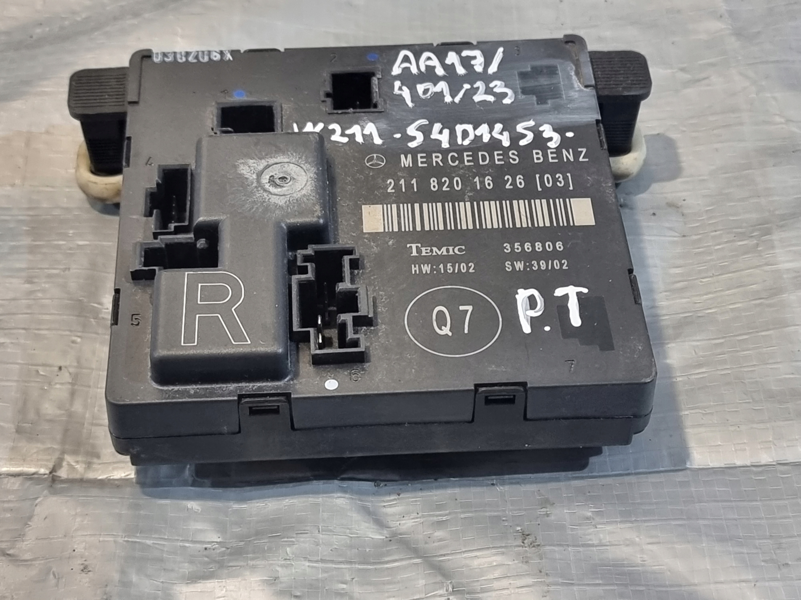 module door right rear part OE A2118201626 MERCEDES E KLASA W211