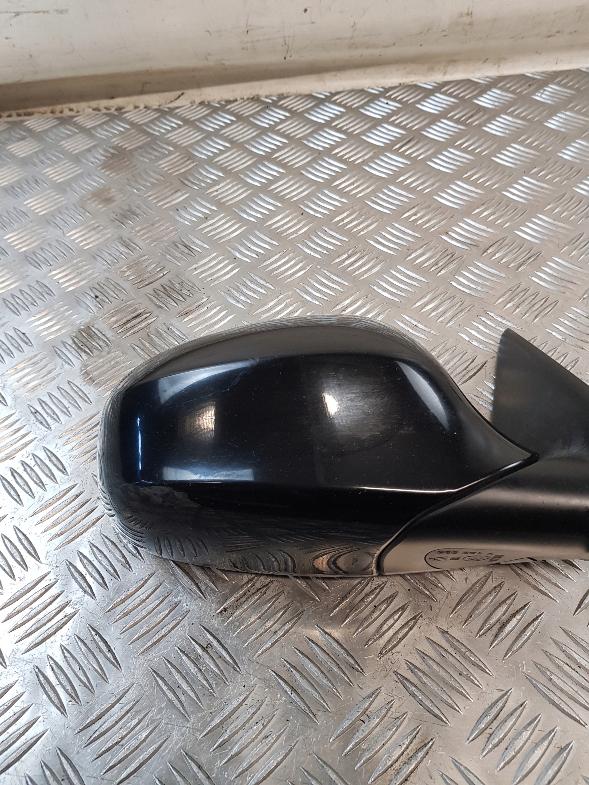mirror right 5PIN BMW E91 LIFT KOD LAKIERU: 668/9 SCHWARZ 2 UK