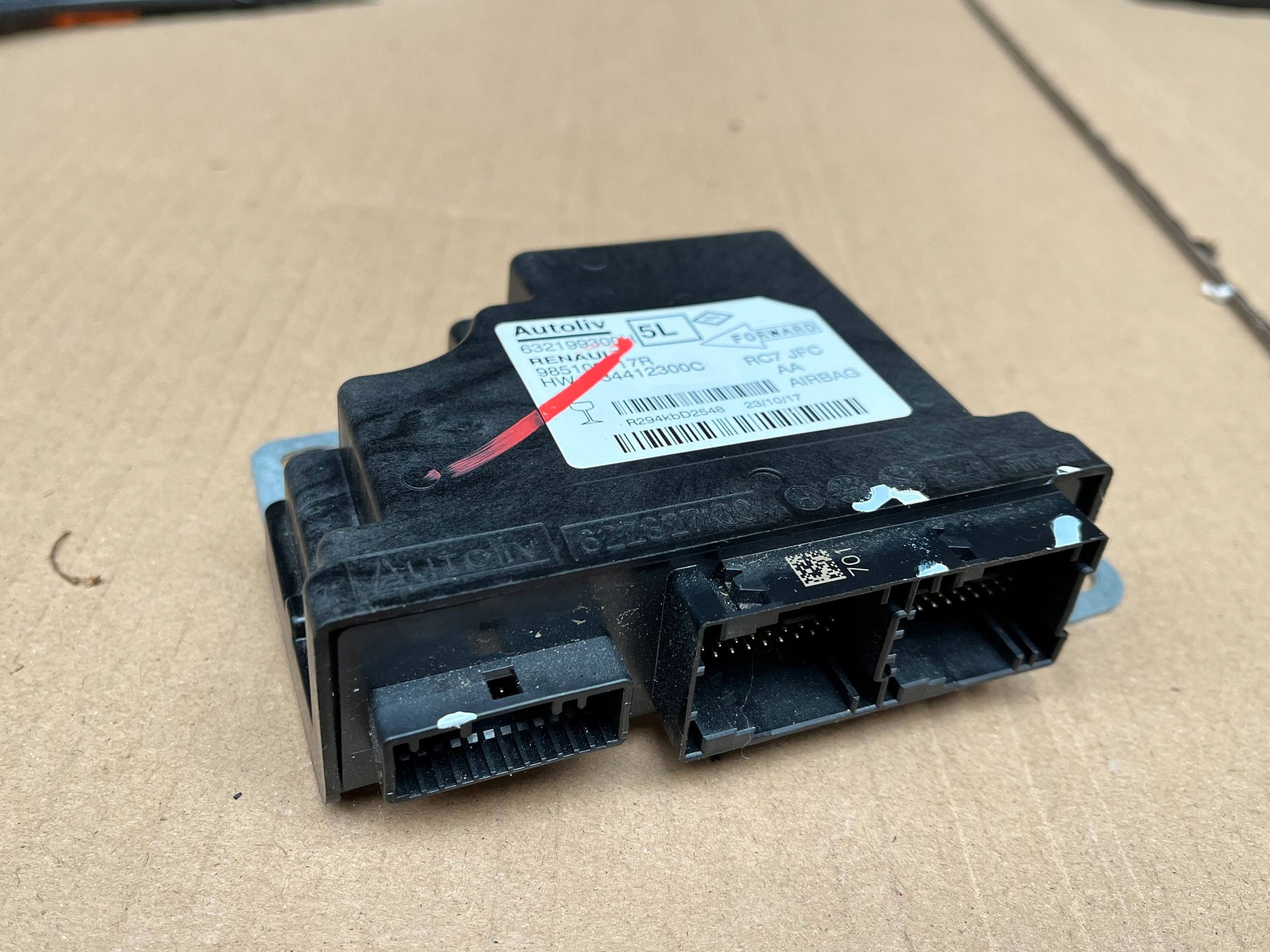 985100717R Module Unité de contrôle Airbag !J