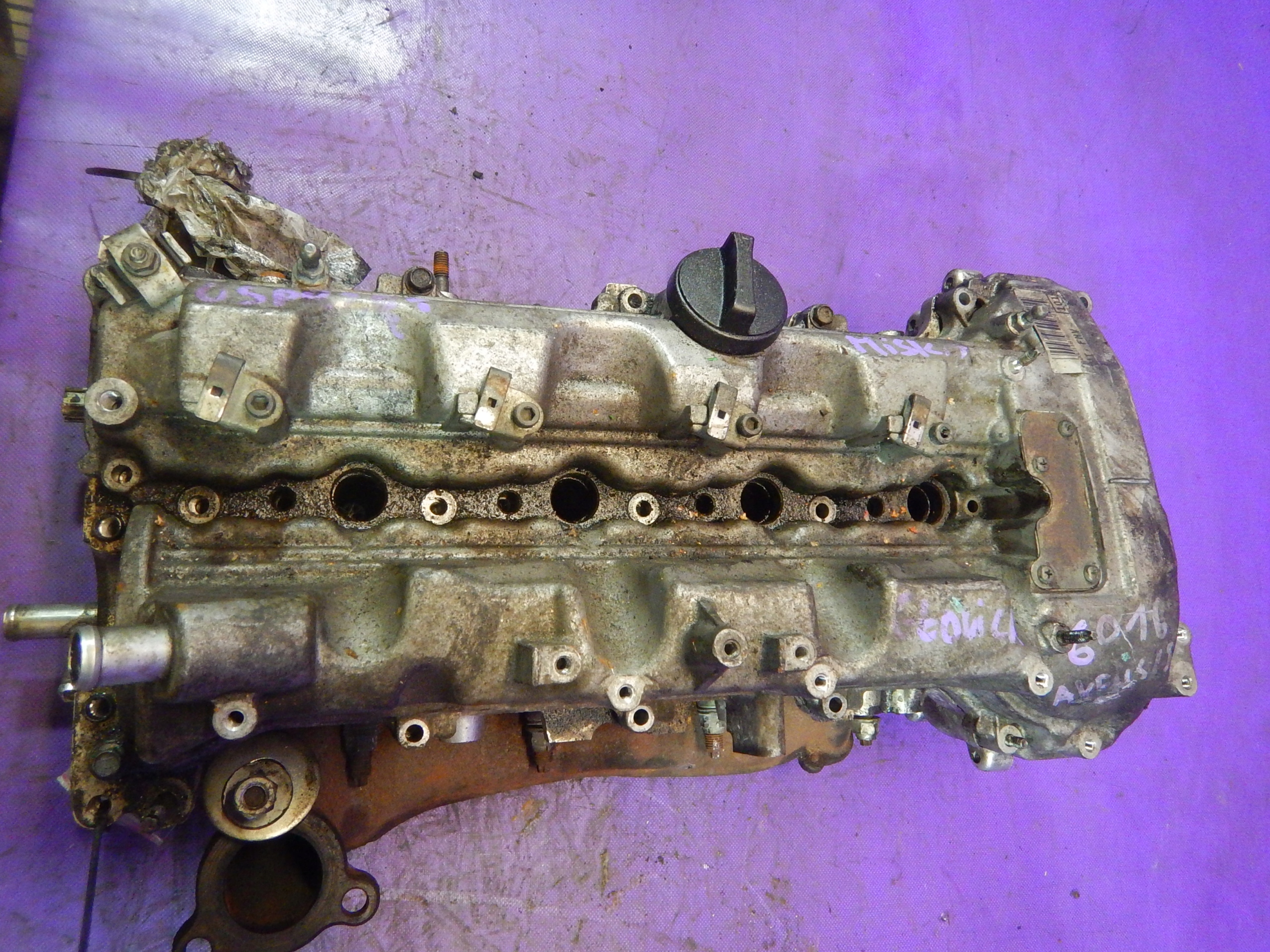 TOYOTA AVENSIS II T25 2,2 D4D 175KM GŁOWICA POKRYWA ZAWORÓW 41G26017