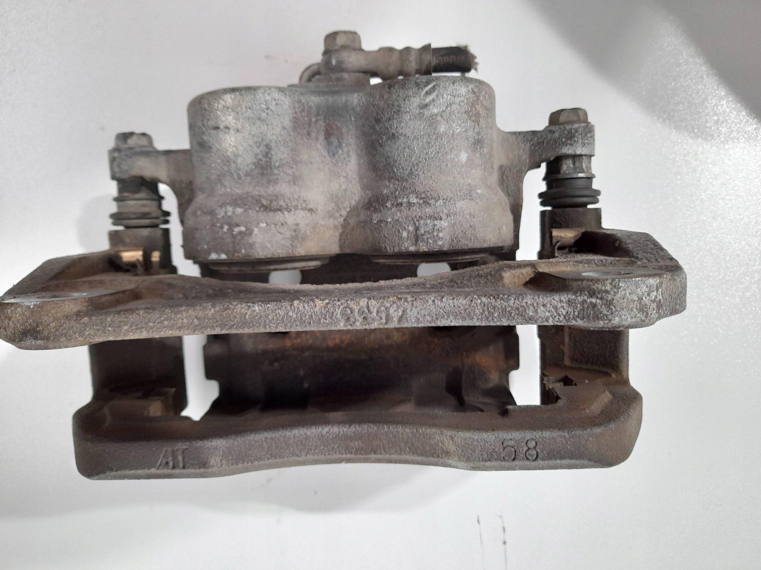 Toyota Camry NX caliper brake front right (b637)