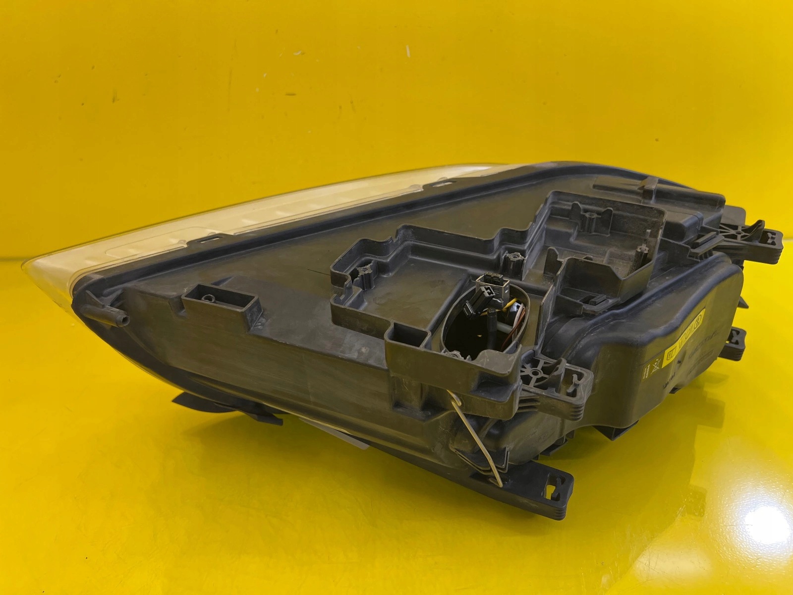 light left Volvo V70 III S80 II Xenon non-setting 31214347
