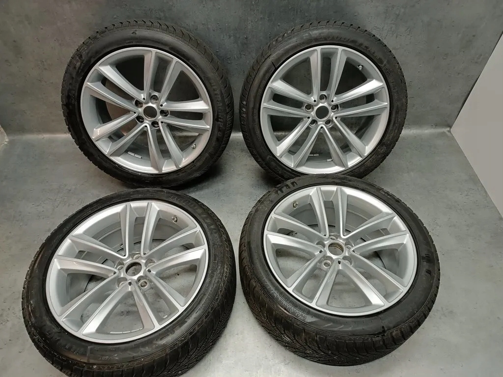 BMW 7 G11 G12 диски с шинами 245 / 45R19