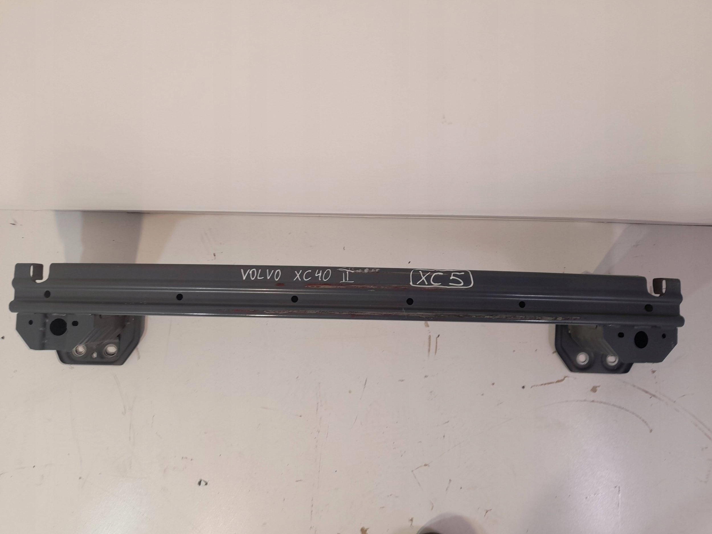Volvo XC40 Traversa TRAVERSA paraurti posteriore (XC5)