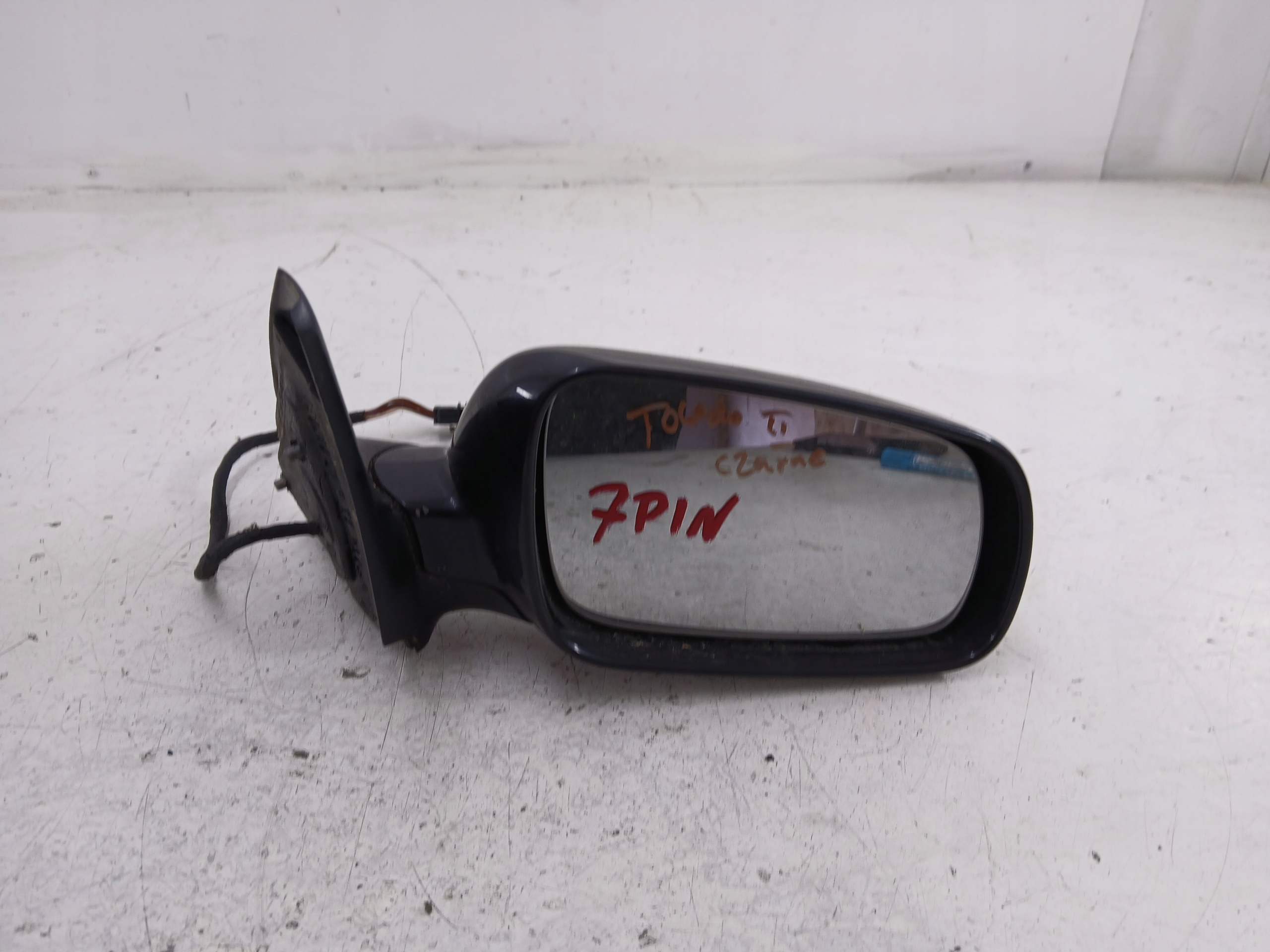 SEAT LEON a TOLEDO II zrcadlo pravé 7 PIN černé