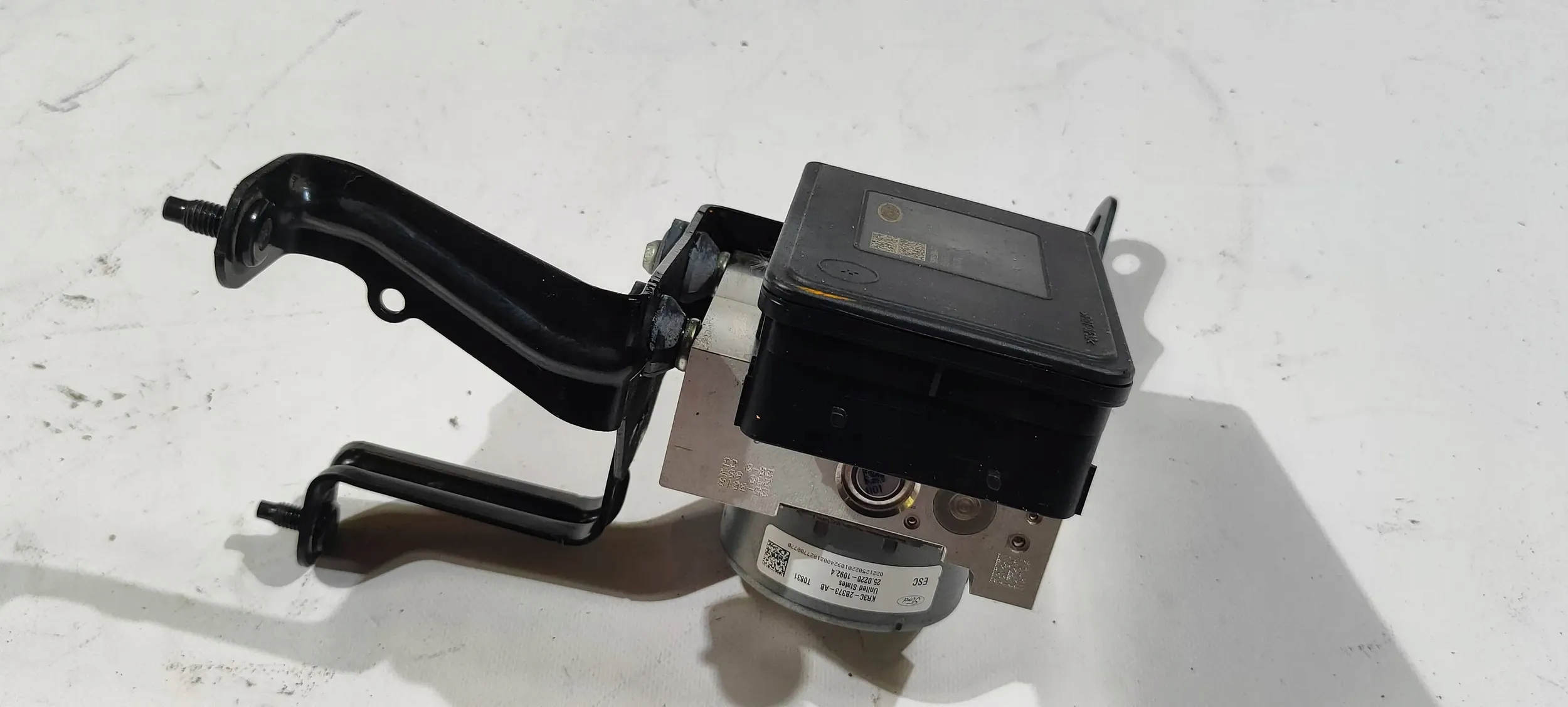 pump control unit ABS Ford Mustang 2018