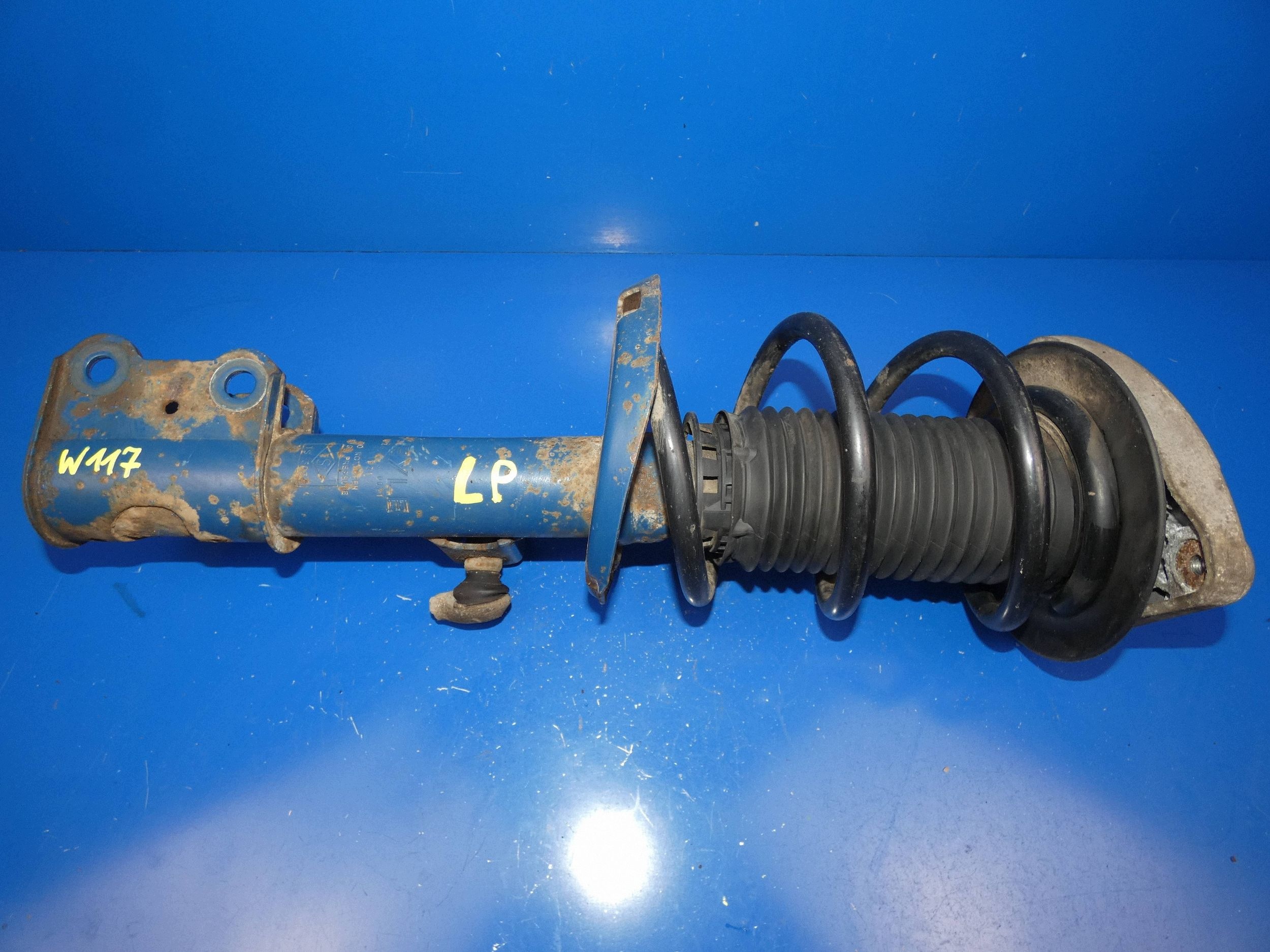 MERCEDES CLA W117 shock absorber left front front MEYLE