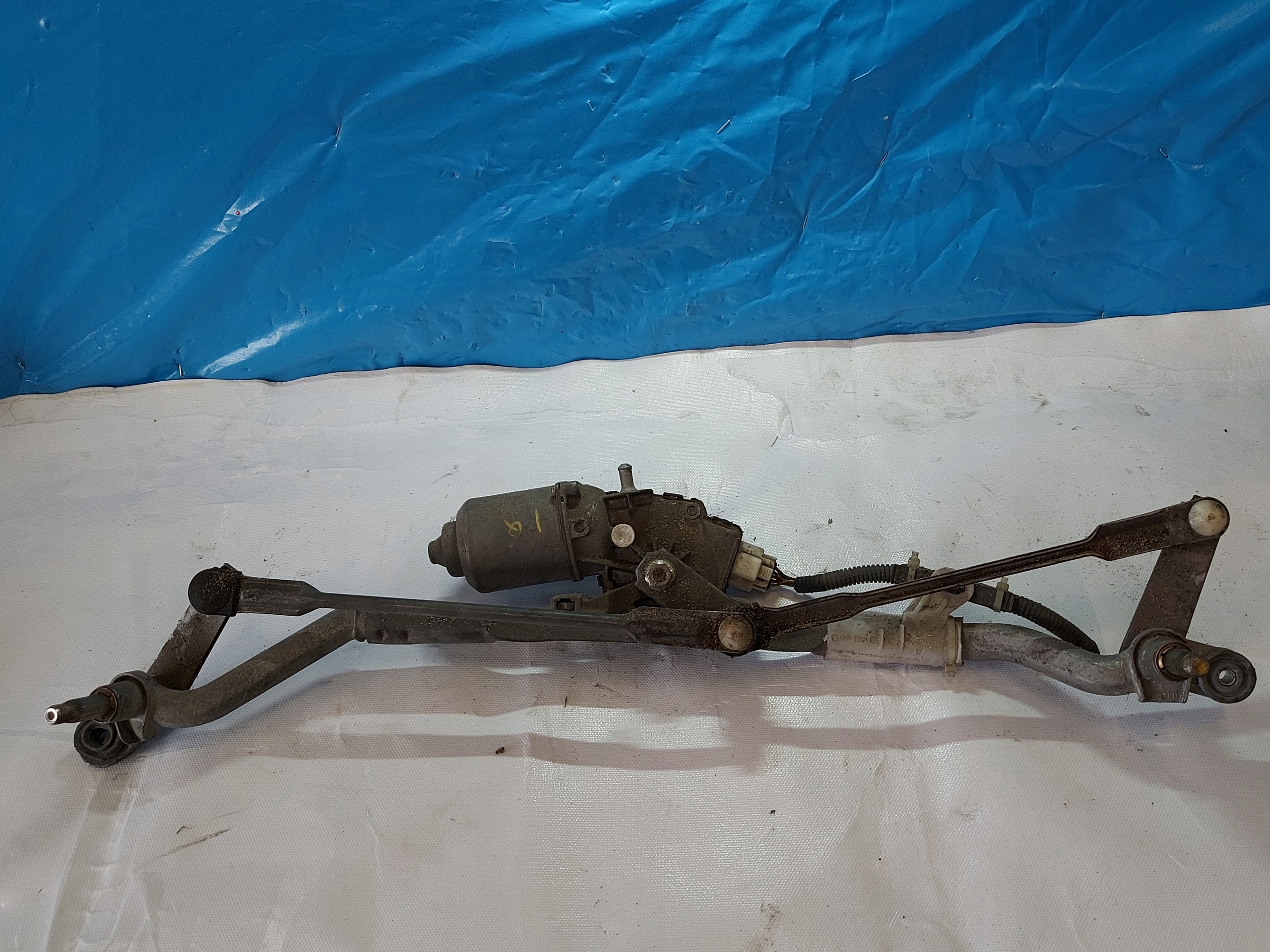 wiper mechanism TOYOTA IQ 8511074020 front