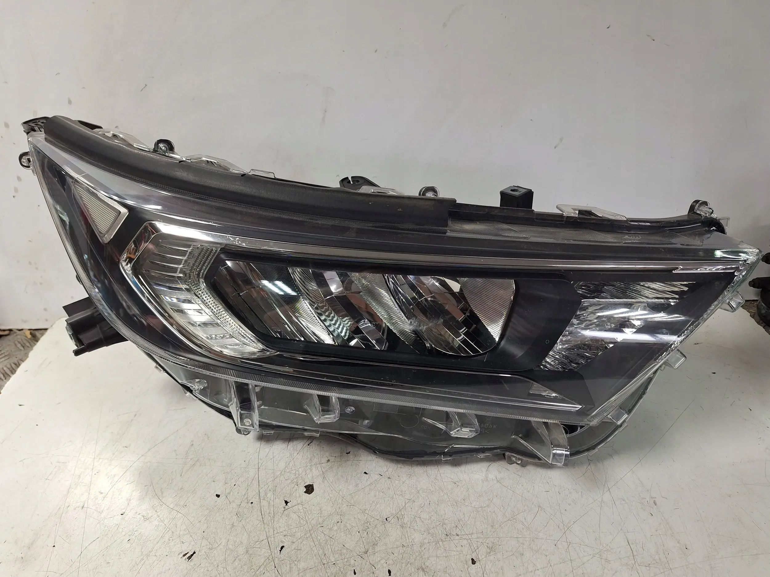 light front right FULL LED Toyota RAV4 19- EU