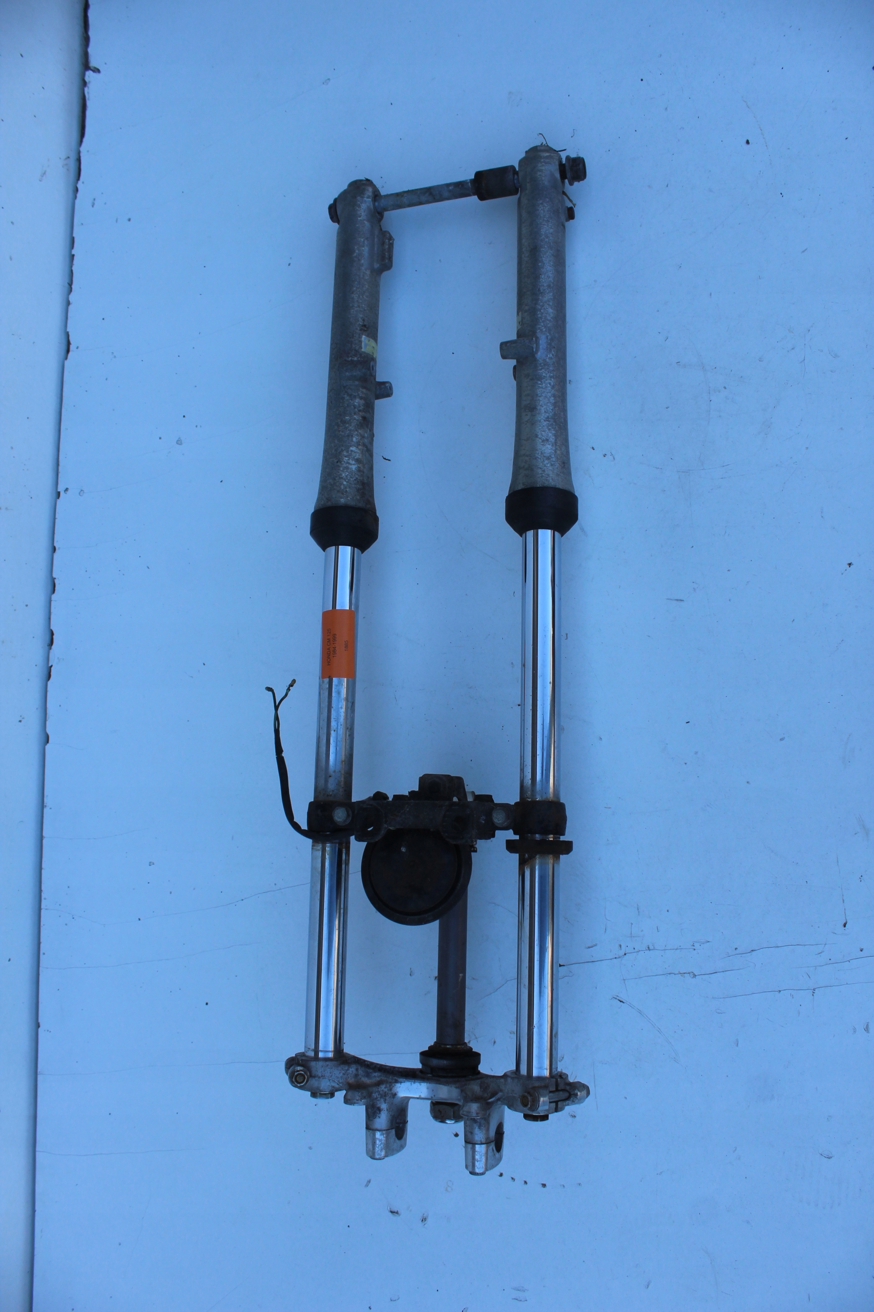 HONDA CM 125 LAGI ПІДСІДЕЛЬНИЙ ШТИР ПОЛКУ