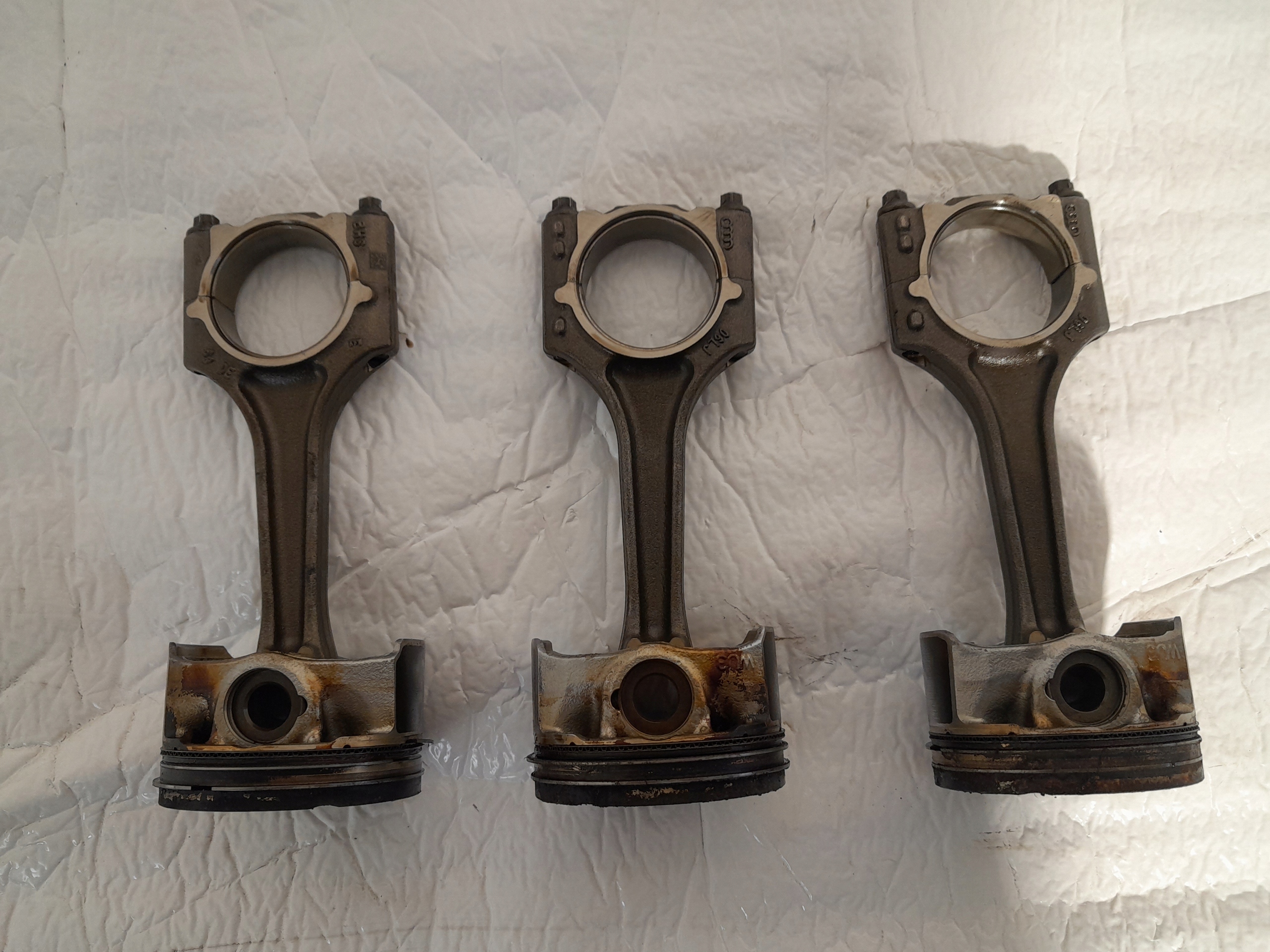 AUDI A4 B9 A3 8V piston connecting rod 2.0TFSI