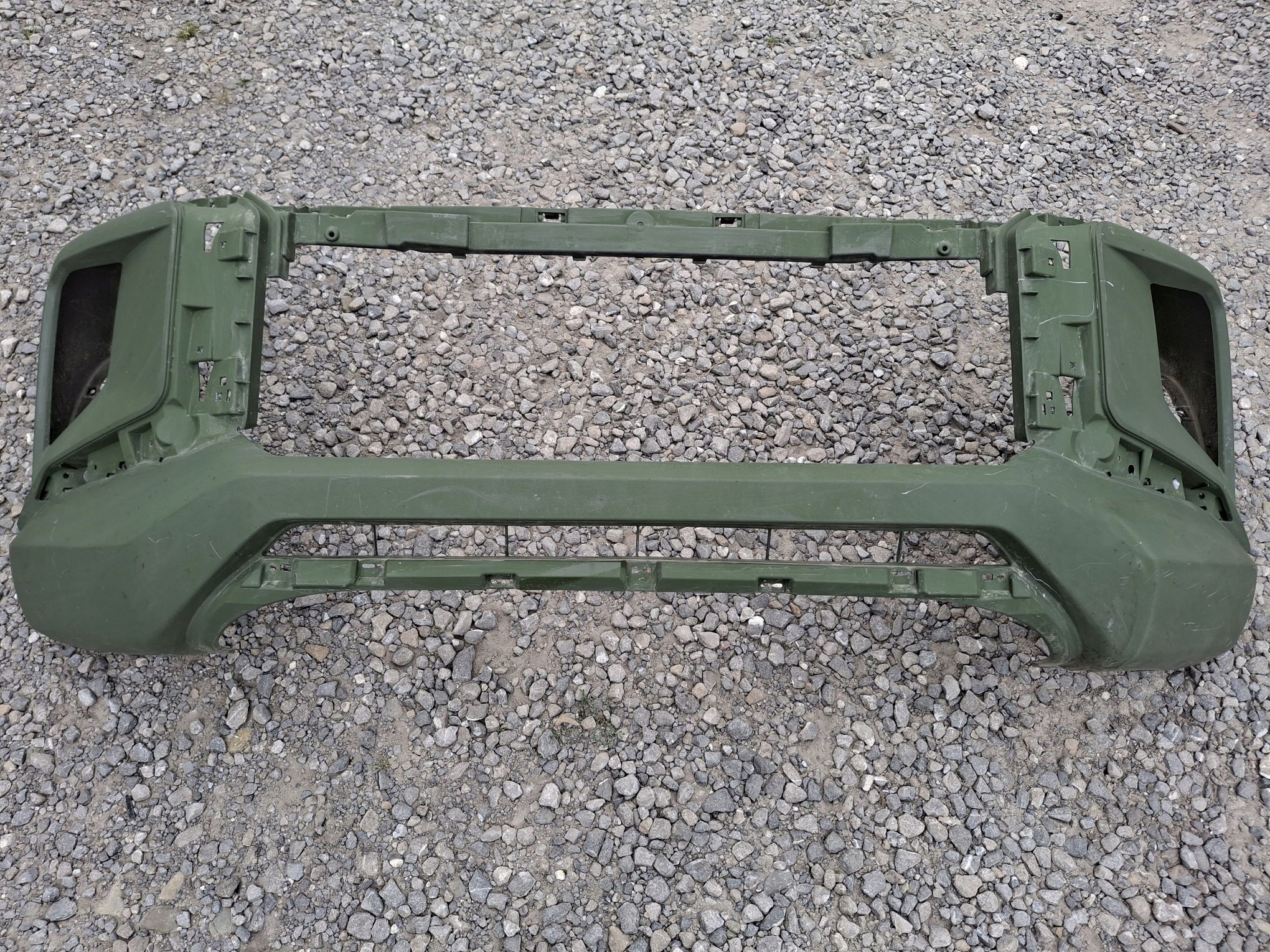 Frontstoßstange MITSUBISHI L200 V LIFT 2019R->