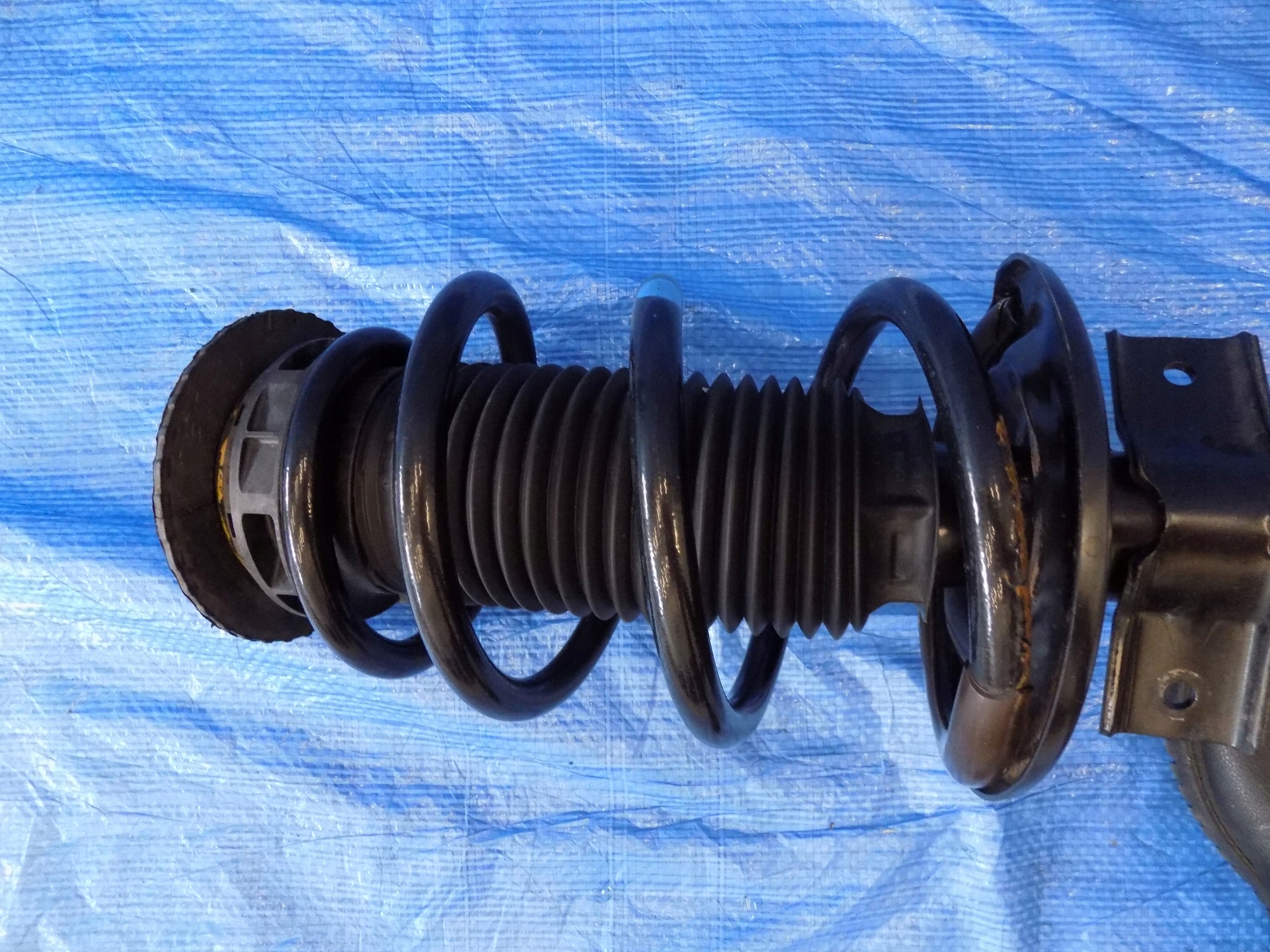 swing left shock absorber RENAULT MASTER III LIFT IV 2,3DCI 150KM 2020R