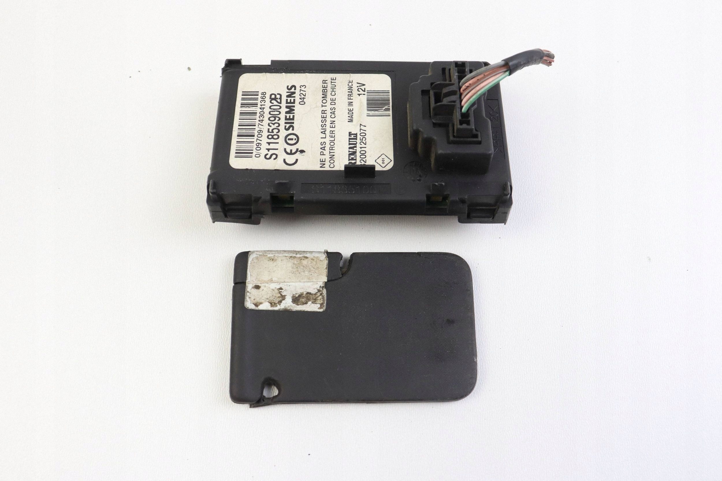 RENAULT SCENIC II player KARTY ignition 8200125077 S118539002B