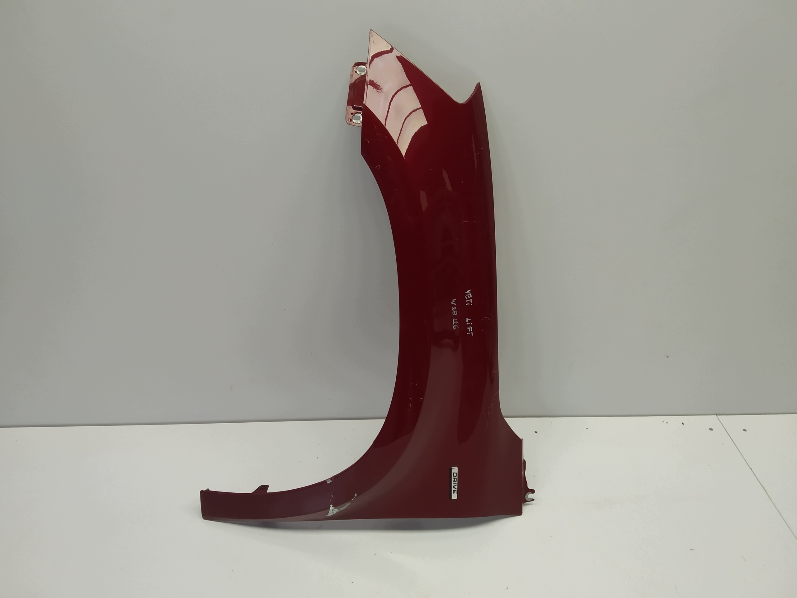 2012r + Skoda Yeti lift fender front left front original 5L0821161A