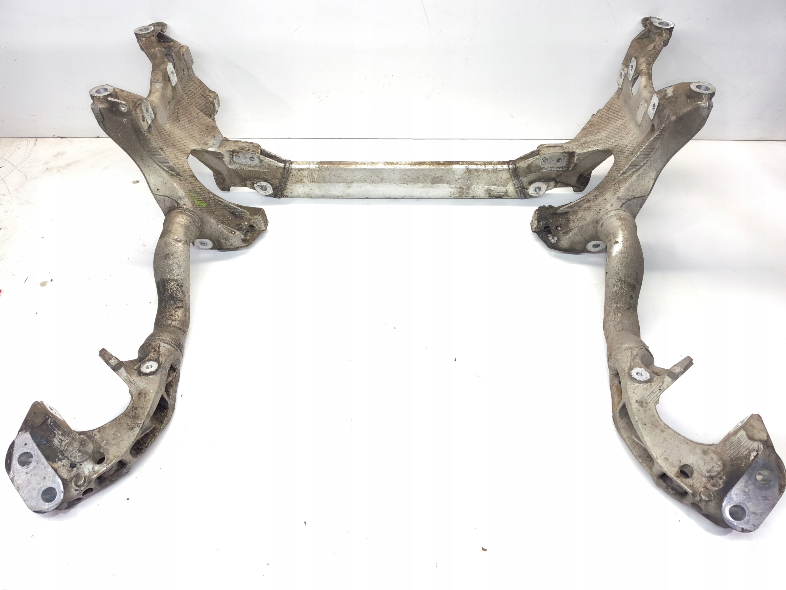 TRAWERS axle beam subframe front AUDI A4 B8 A5 8T 8T0399315J