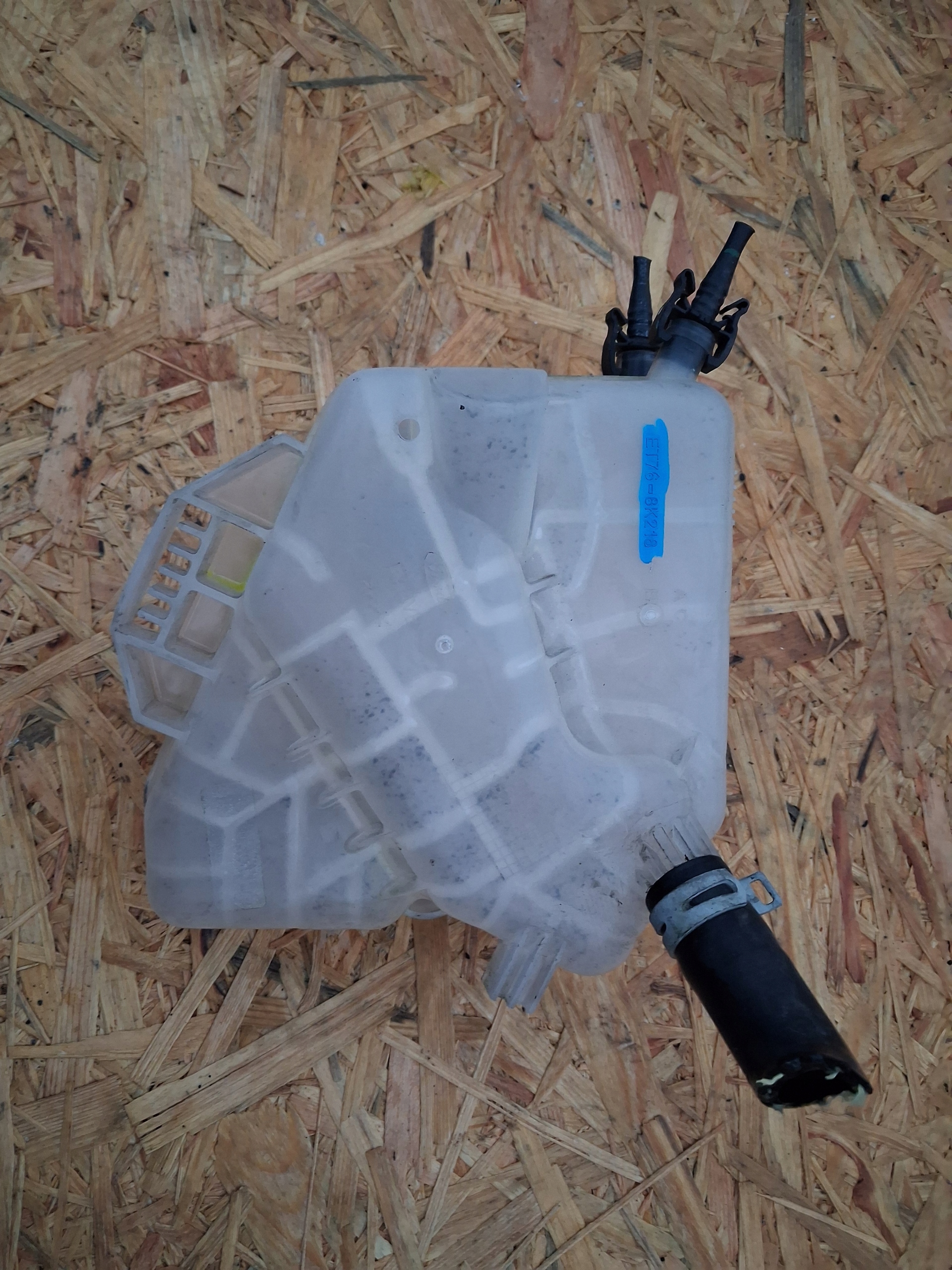 washer fluid tank FORD COURIER ET76-8K218