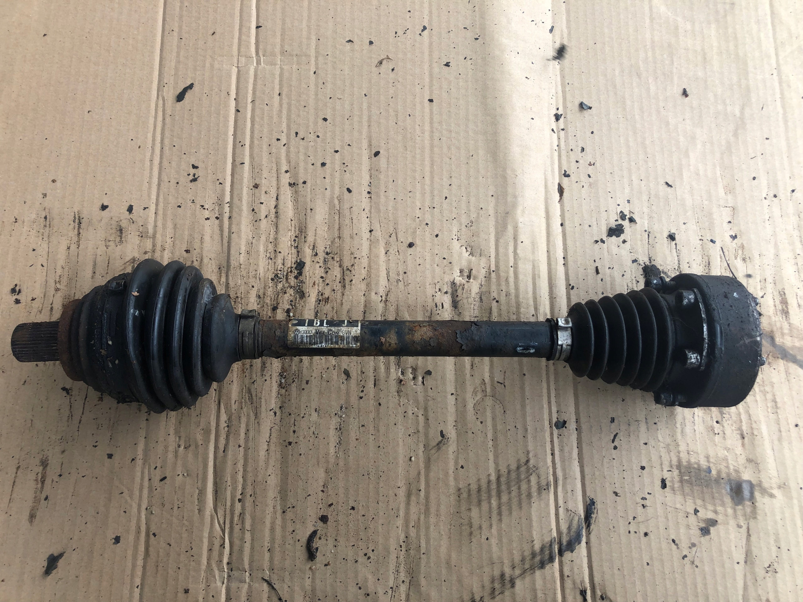 semi-axis left VW SKODA AUDI 1K0407271BL